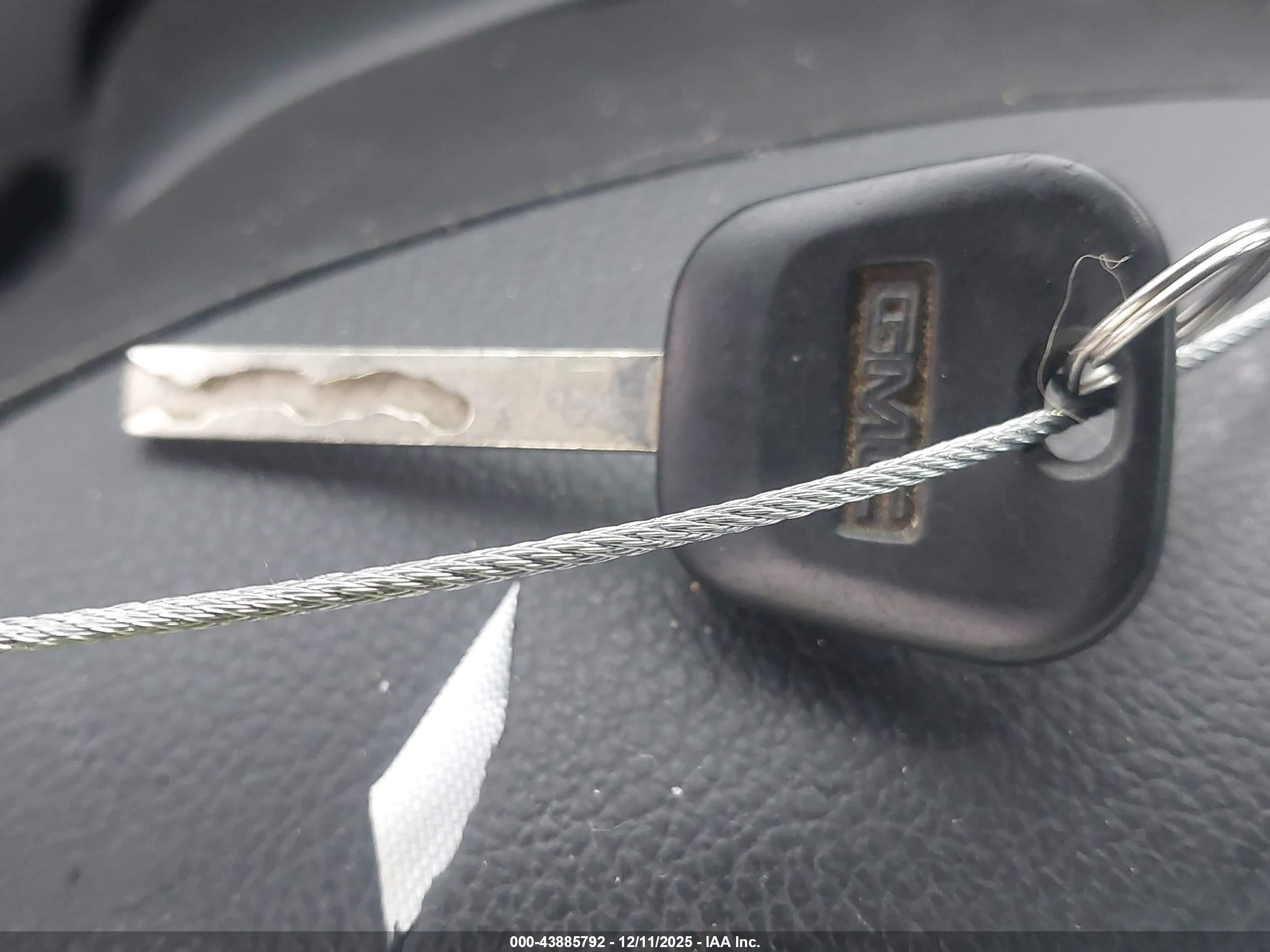 GMC SIERRA image 11