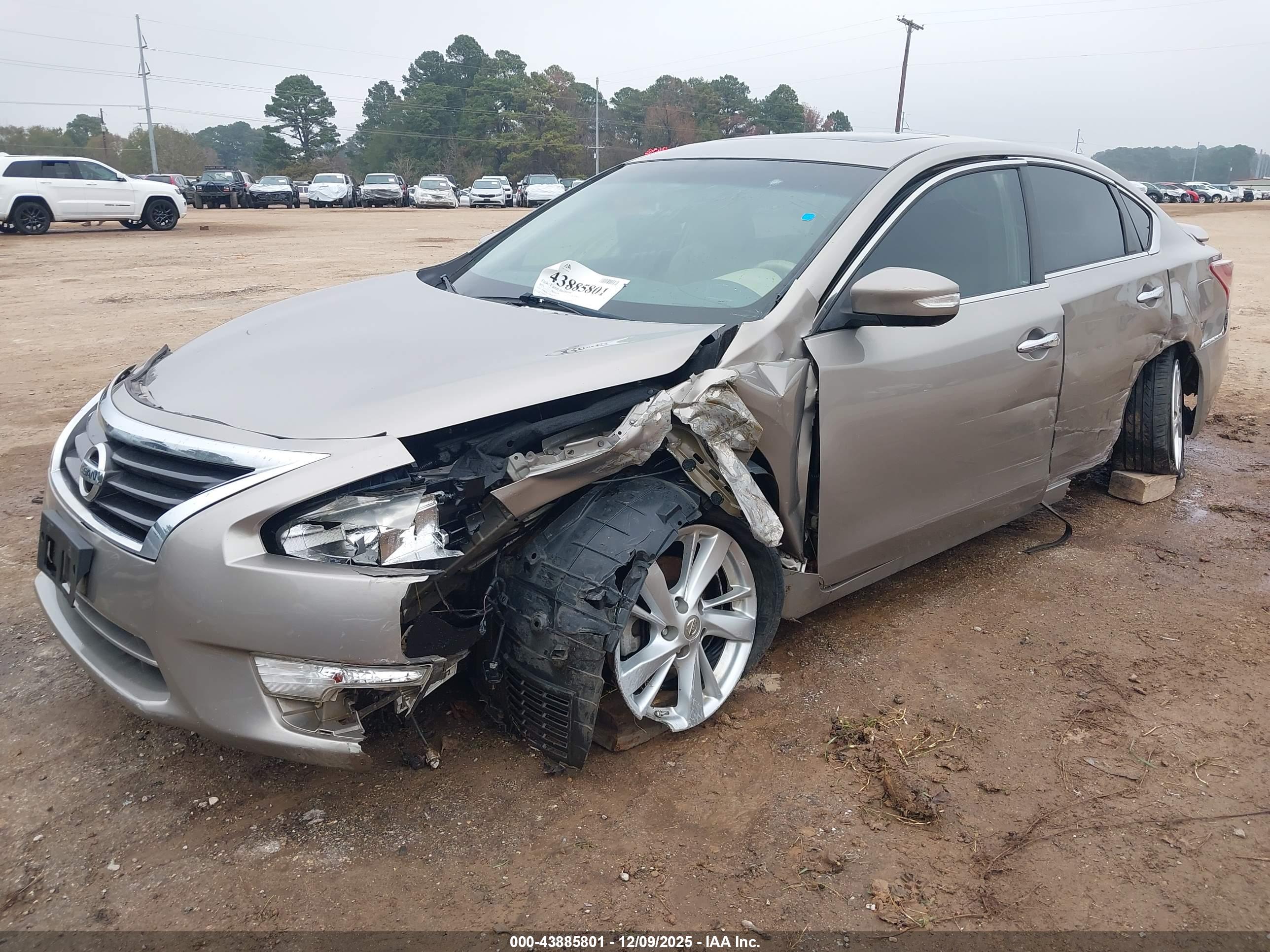 NISSAN ALTIMA image 2