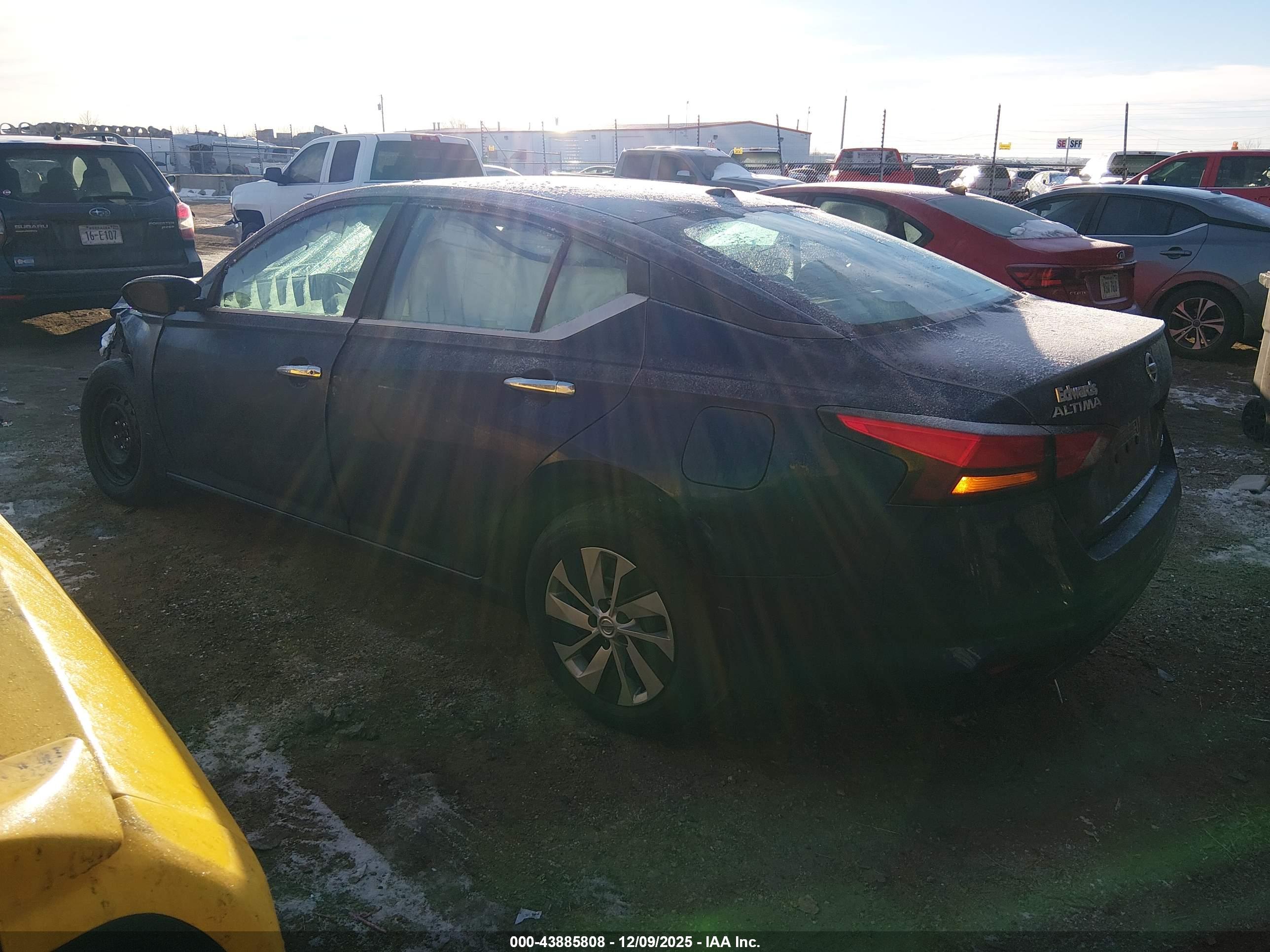 NISSAN ALTIMA image 3