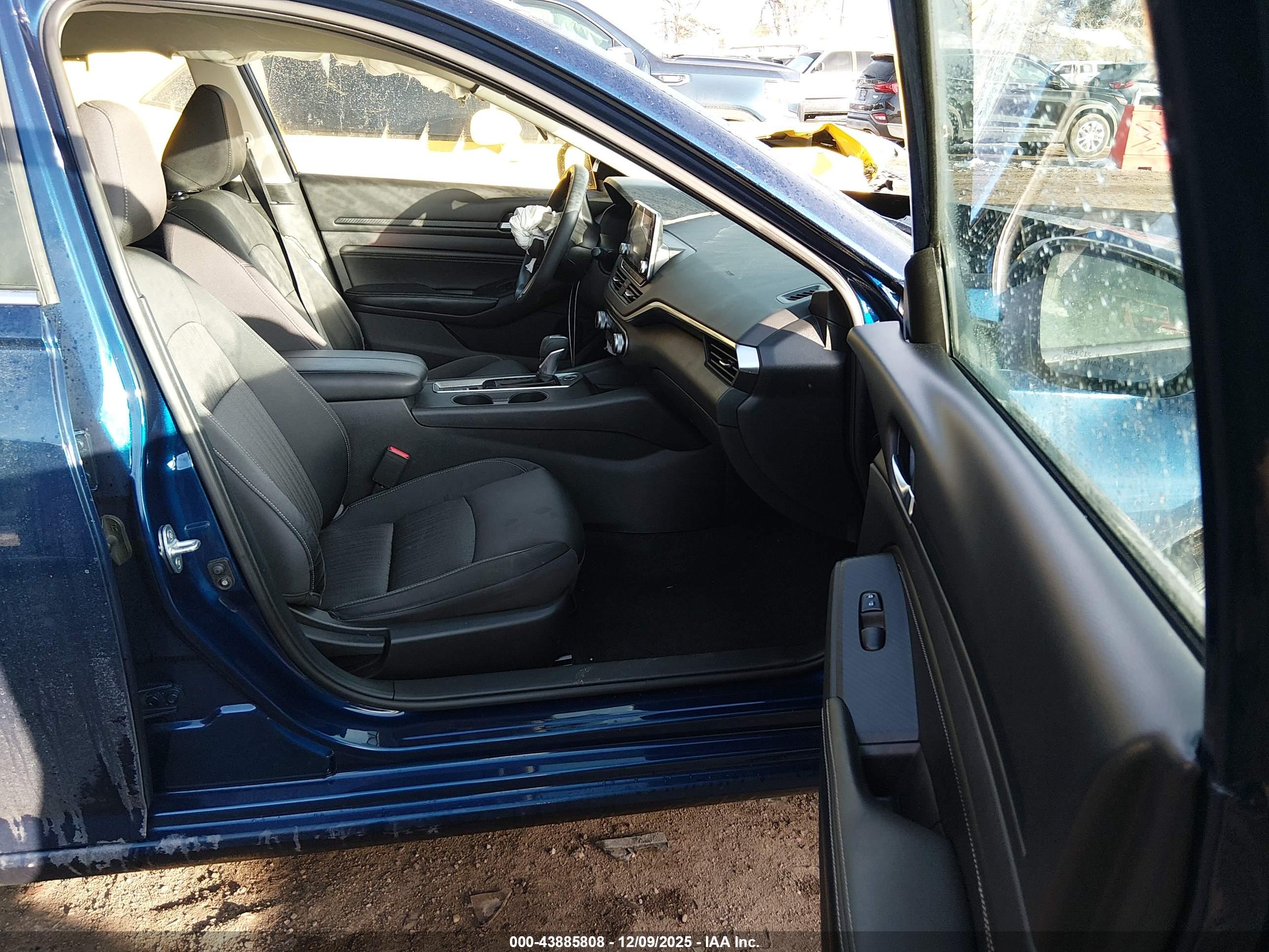 NISSAN ALTIMA image 5