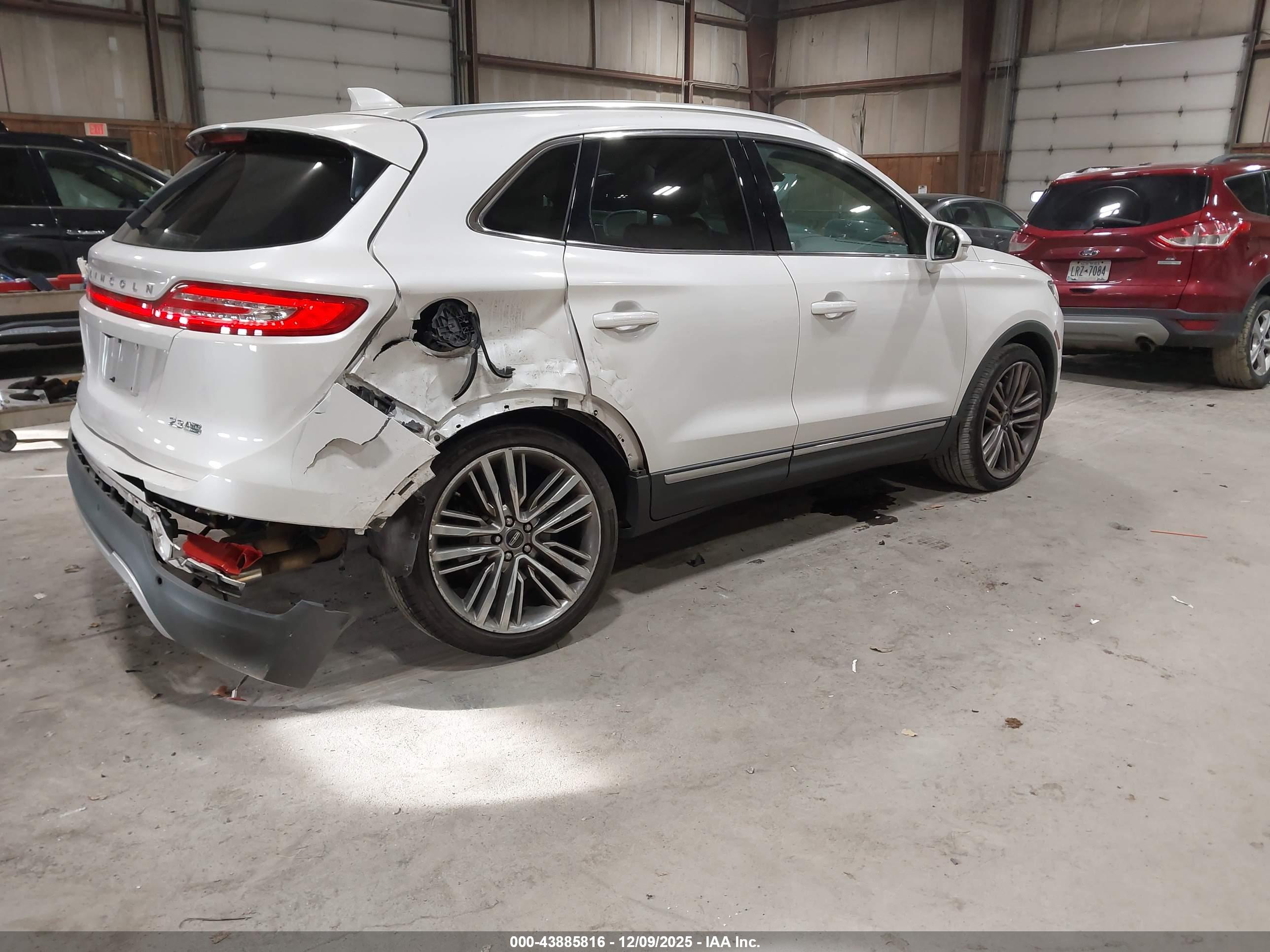LINCOLN MKC image 4