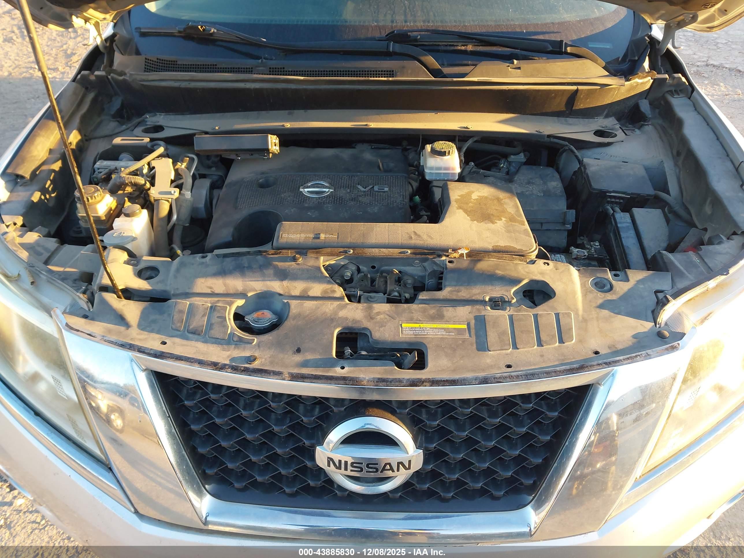 NISSAN PATHFINDER image 10