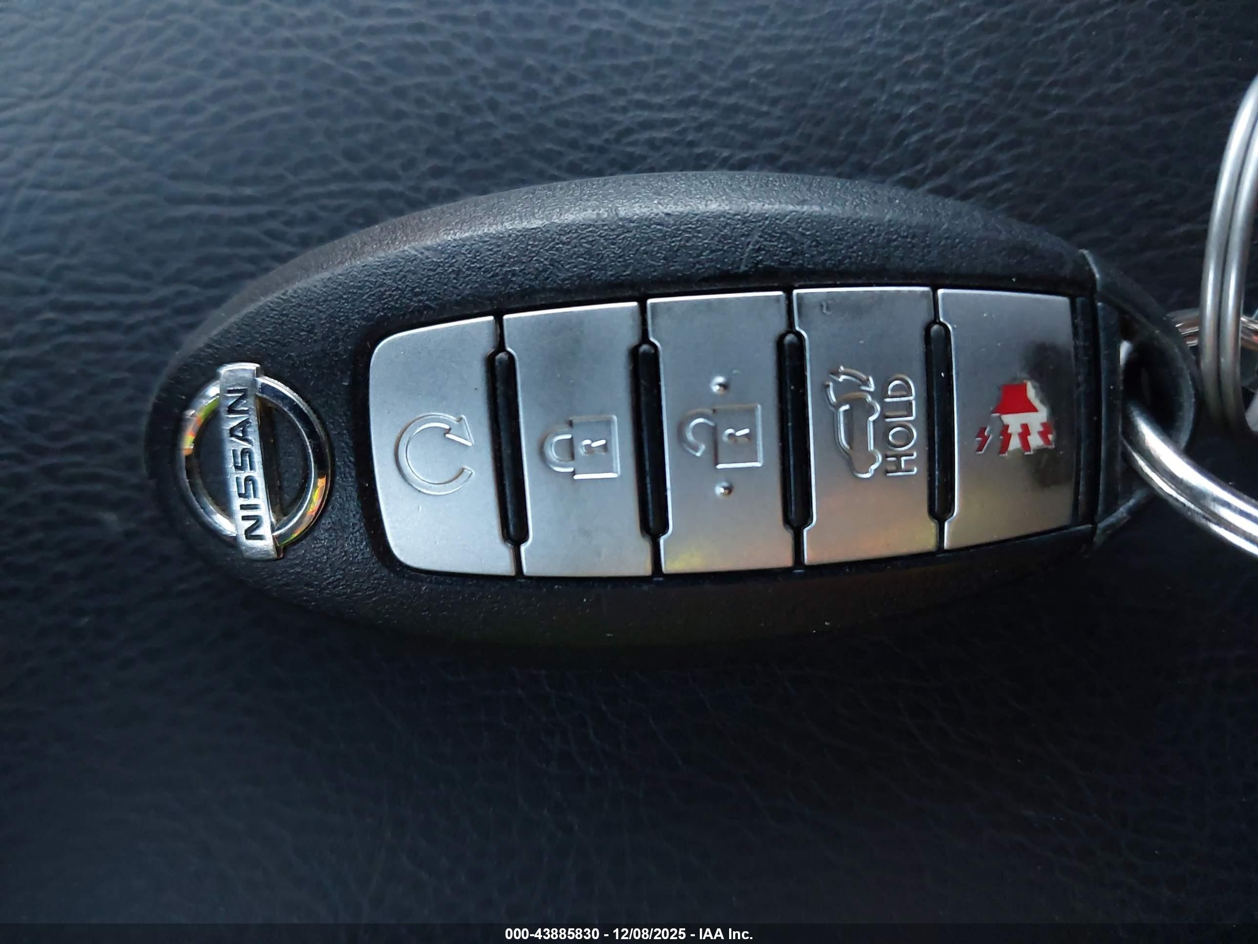 NISSAN PATHFINDER image 11