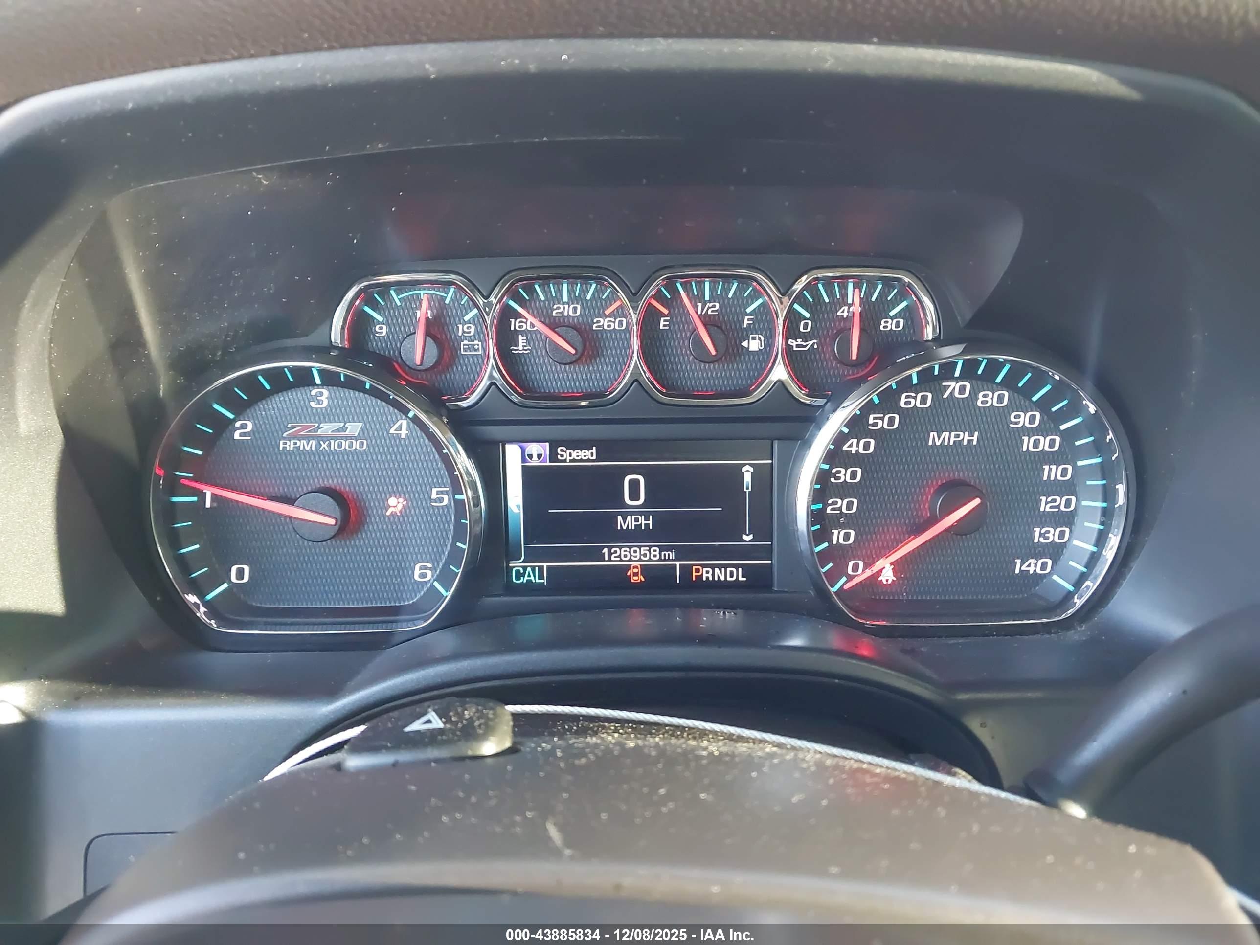 CHEVROLET SILVERADO image 7