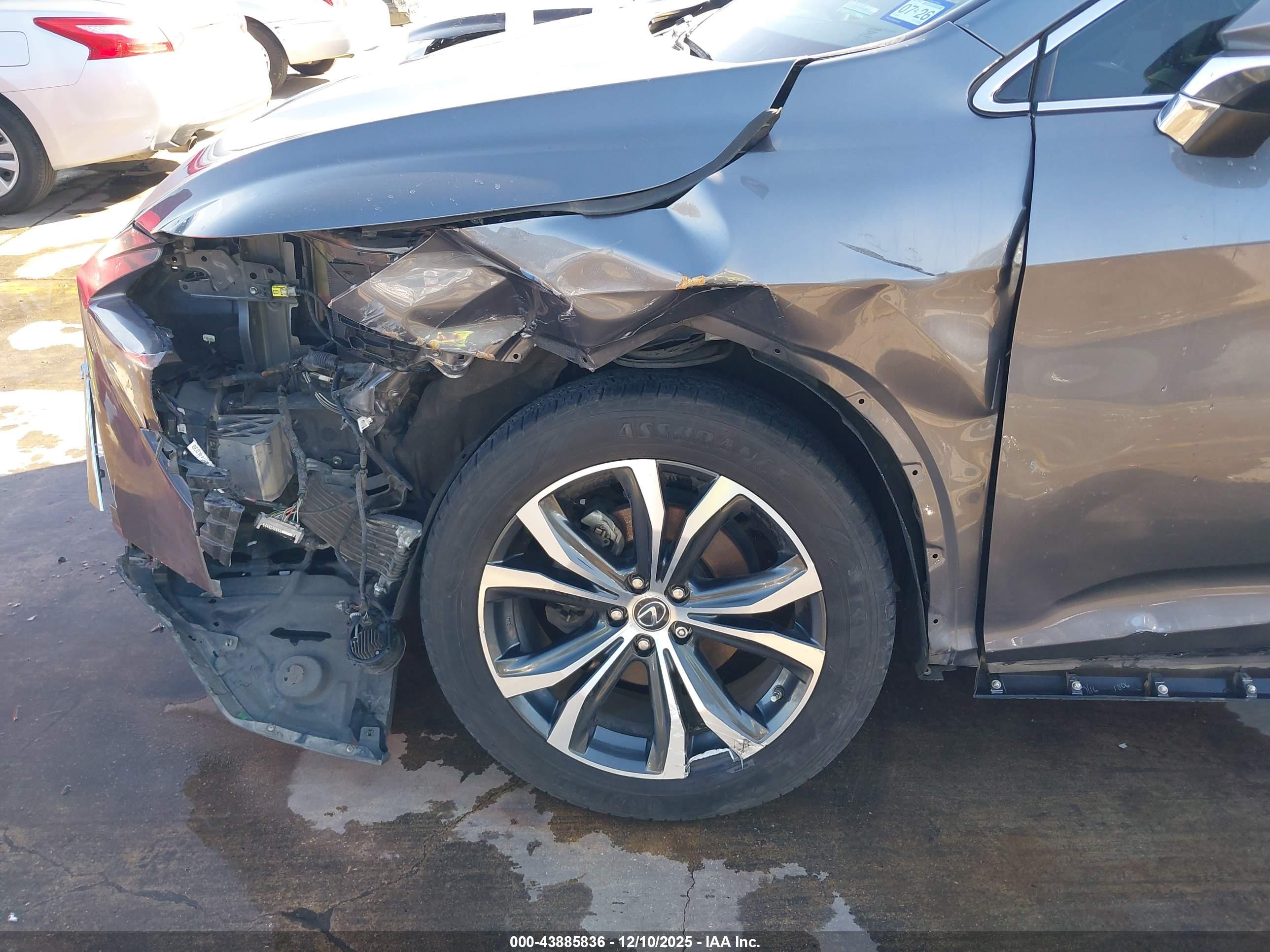 LEXUS RX image 6