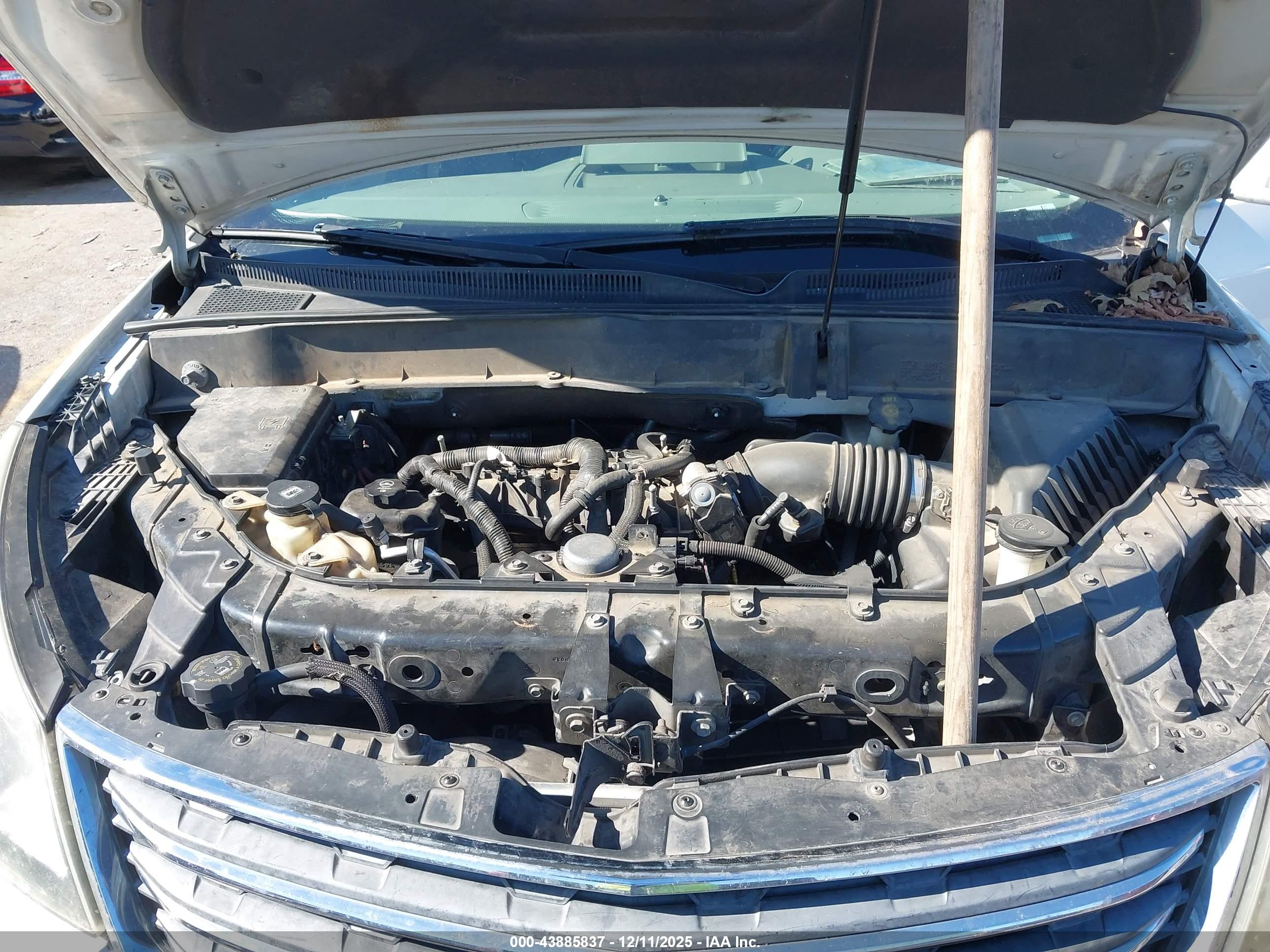 CHEVROLET TRAVERSE image 10