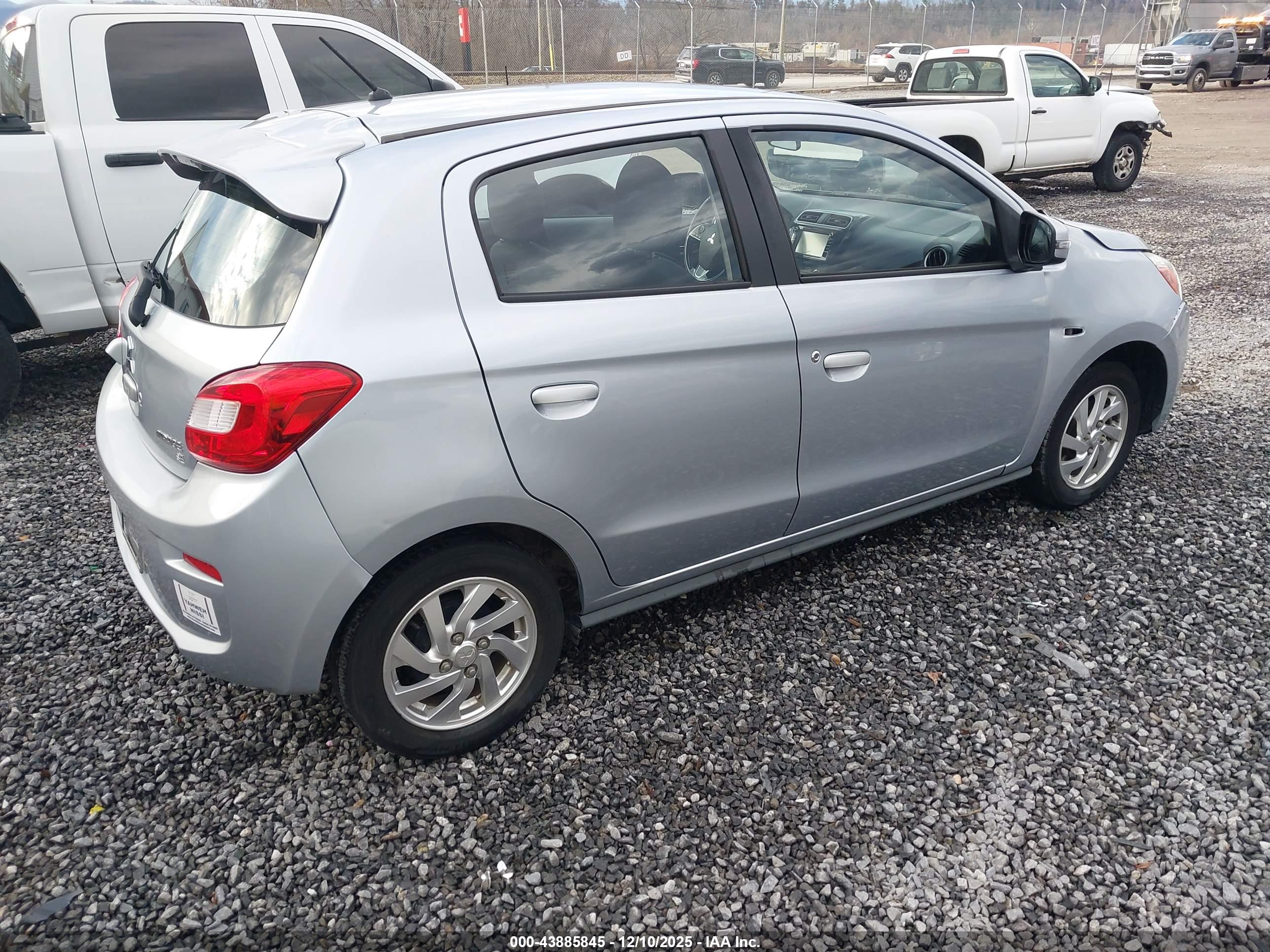MITSUBISHI MIRAGE image 4