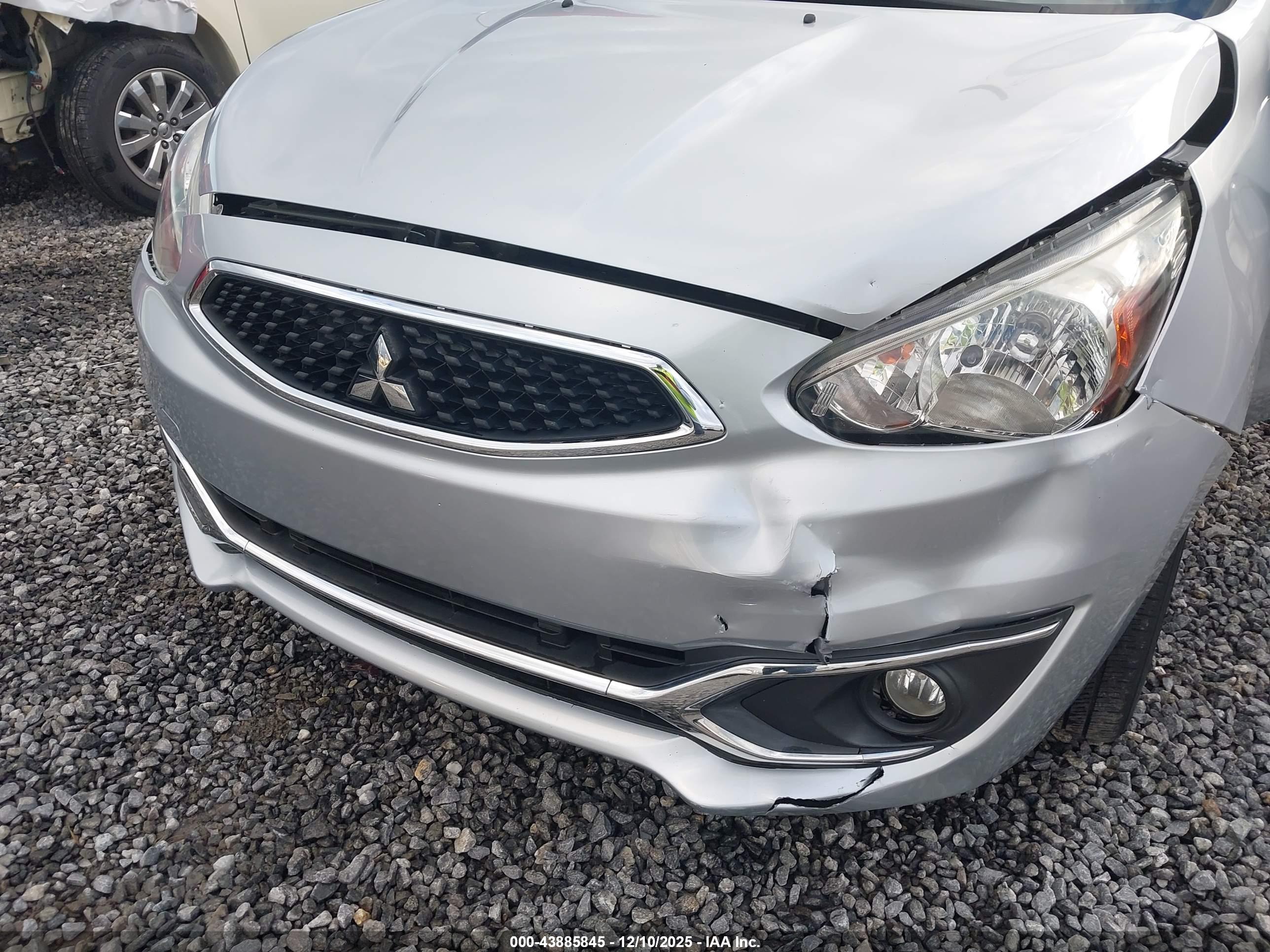MITSUBISHI MIRAGE image 6