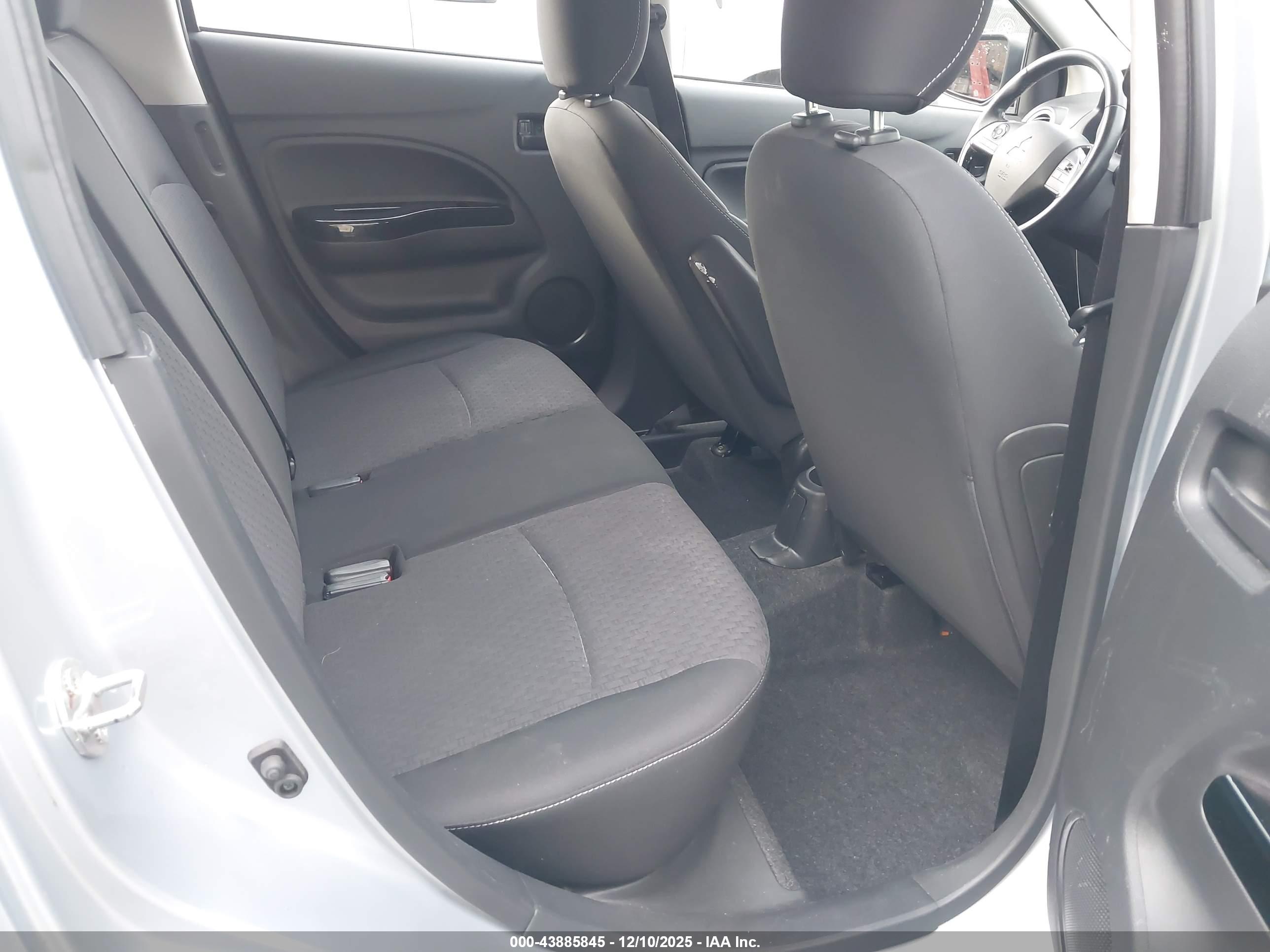 MITSUBISHI MIRAGE image 8