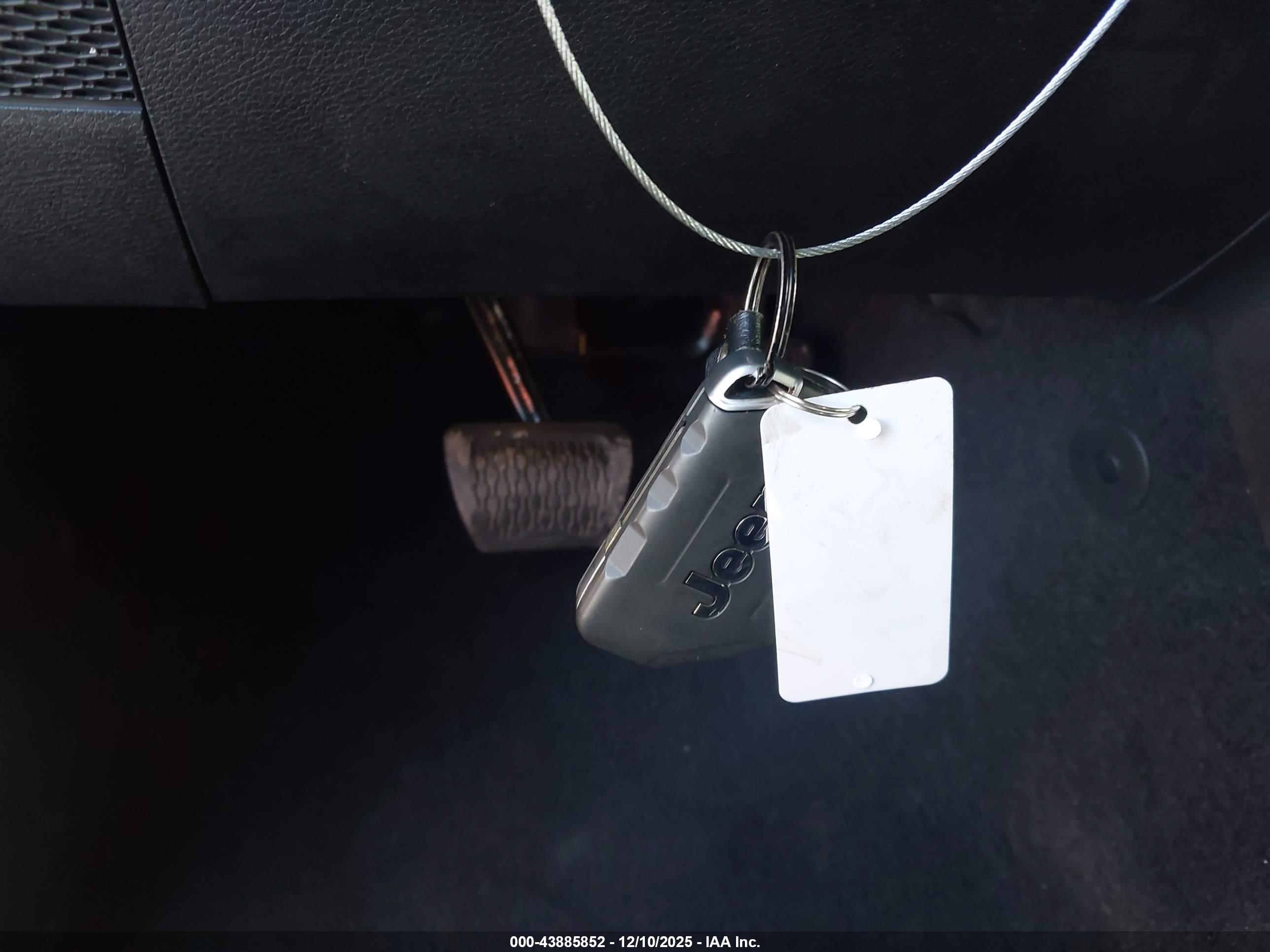 JEEP WRANGLER image 11