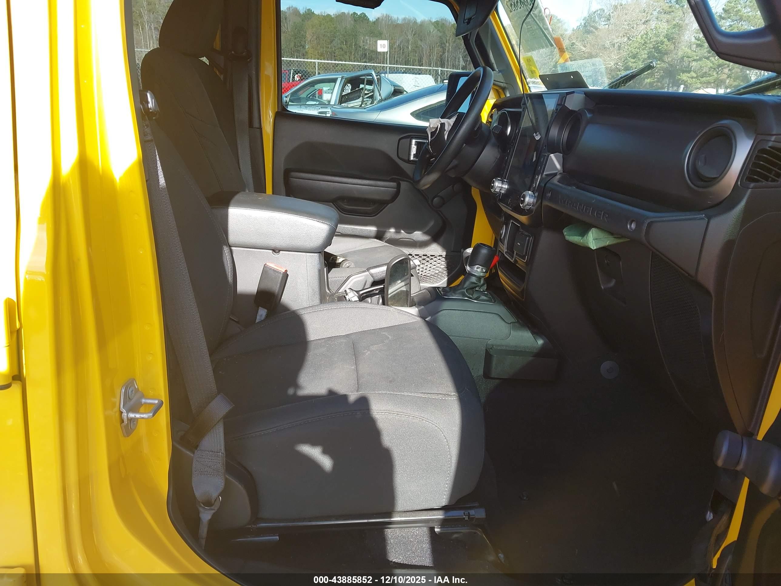 JEEP WRANGLER image 5