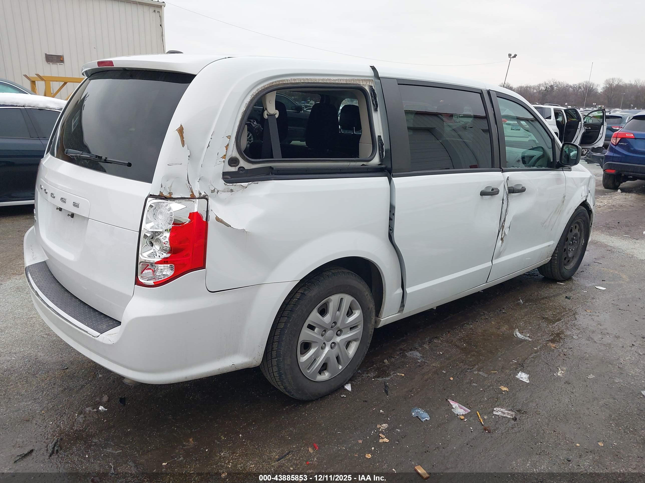 DODGE GRAND image 4