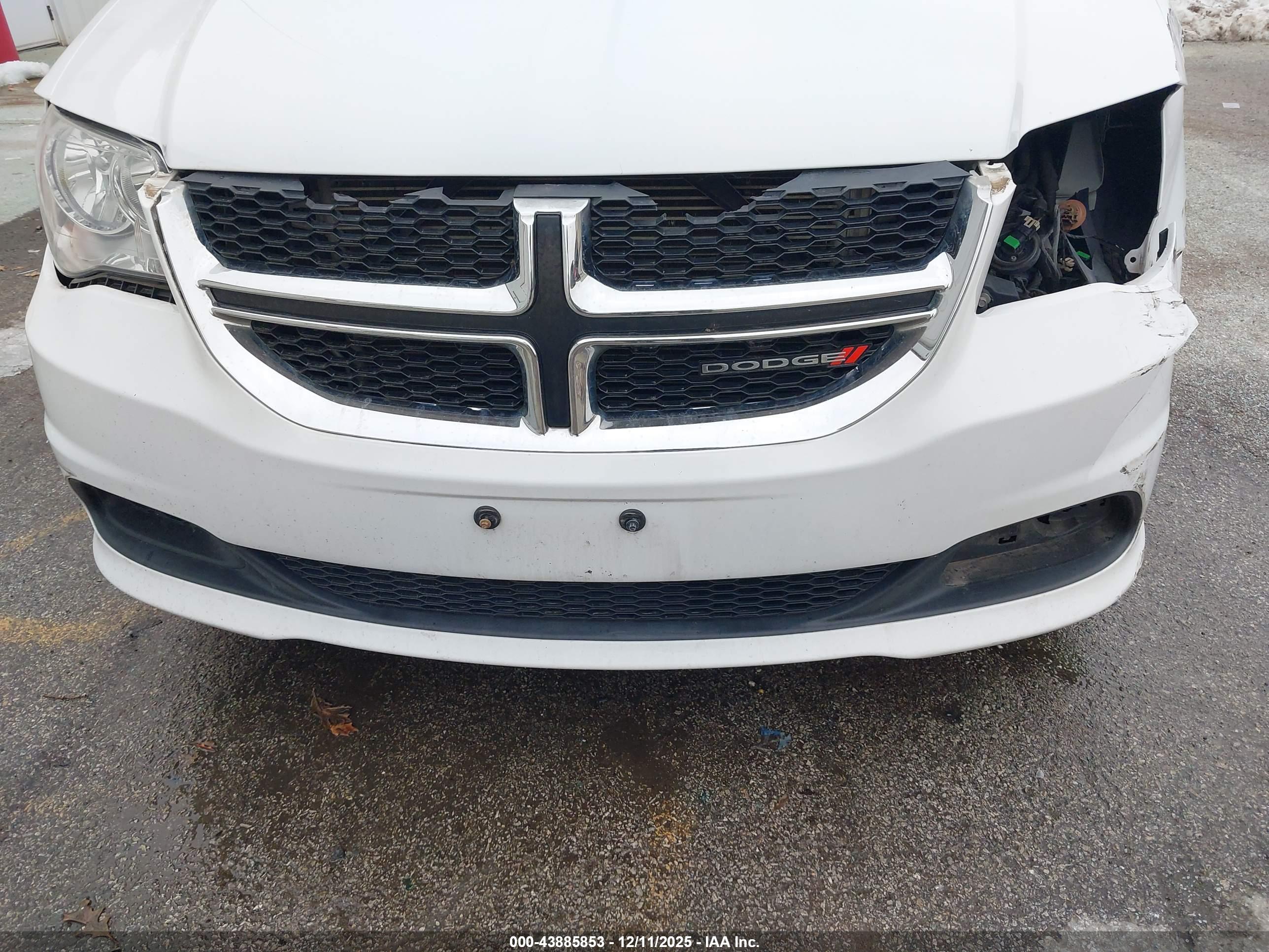 DODGE GRAND image 6