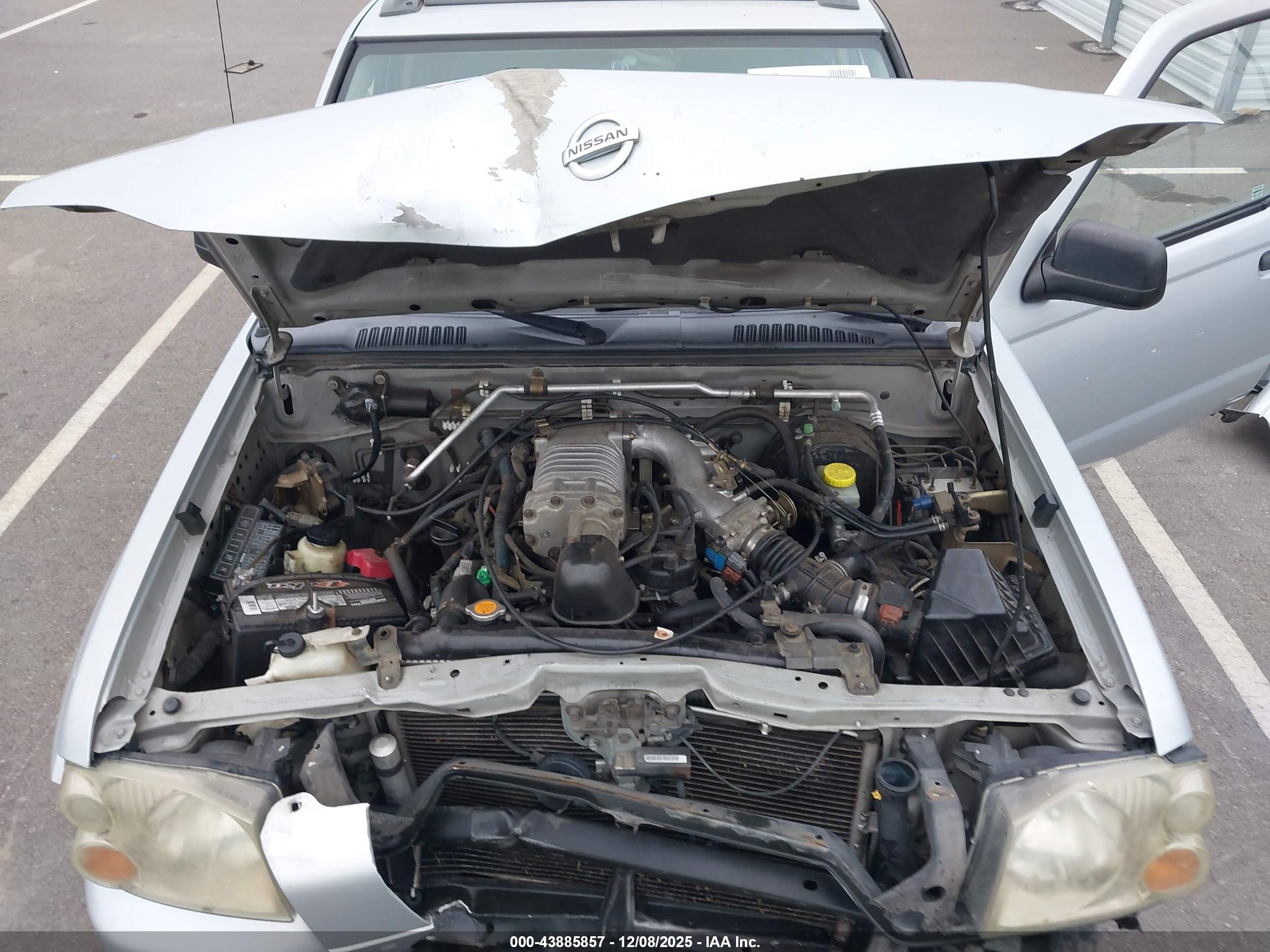 NISSAN FRONTIER image 10