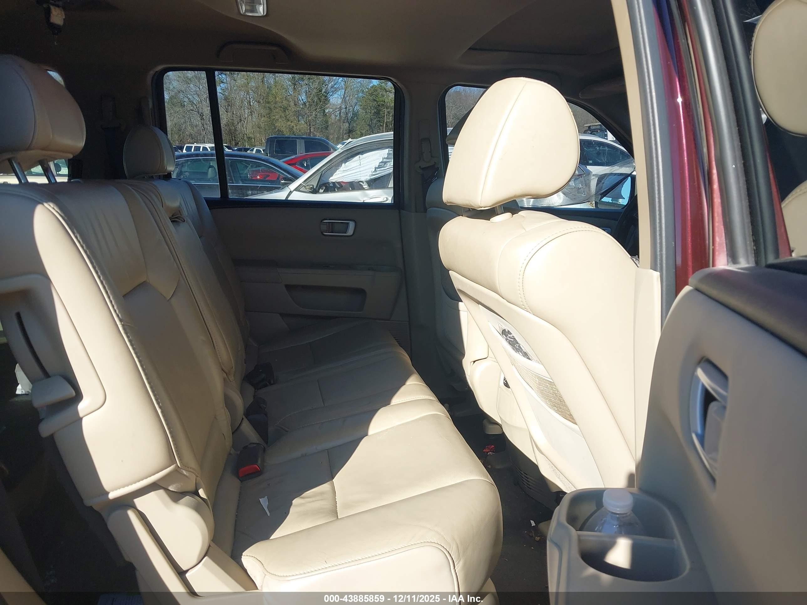 HONDA PILOT image 8