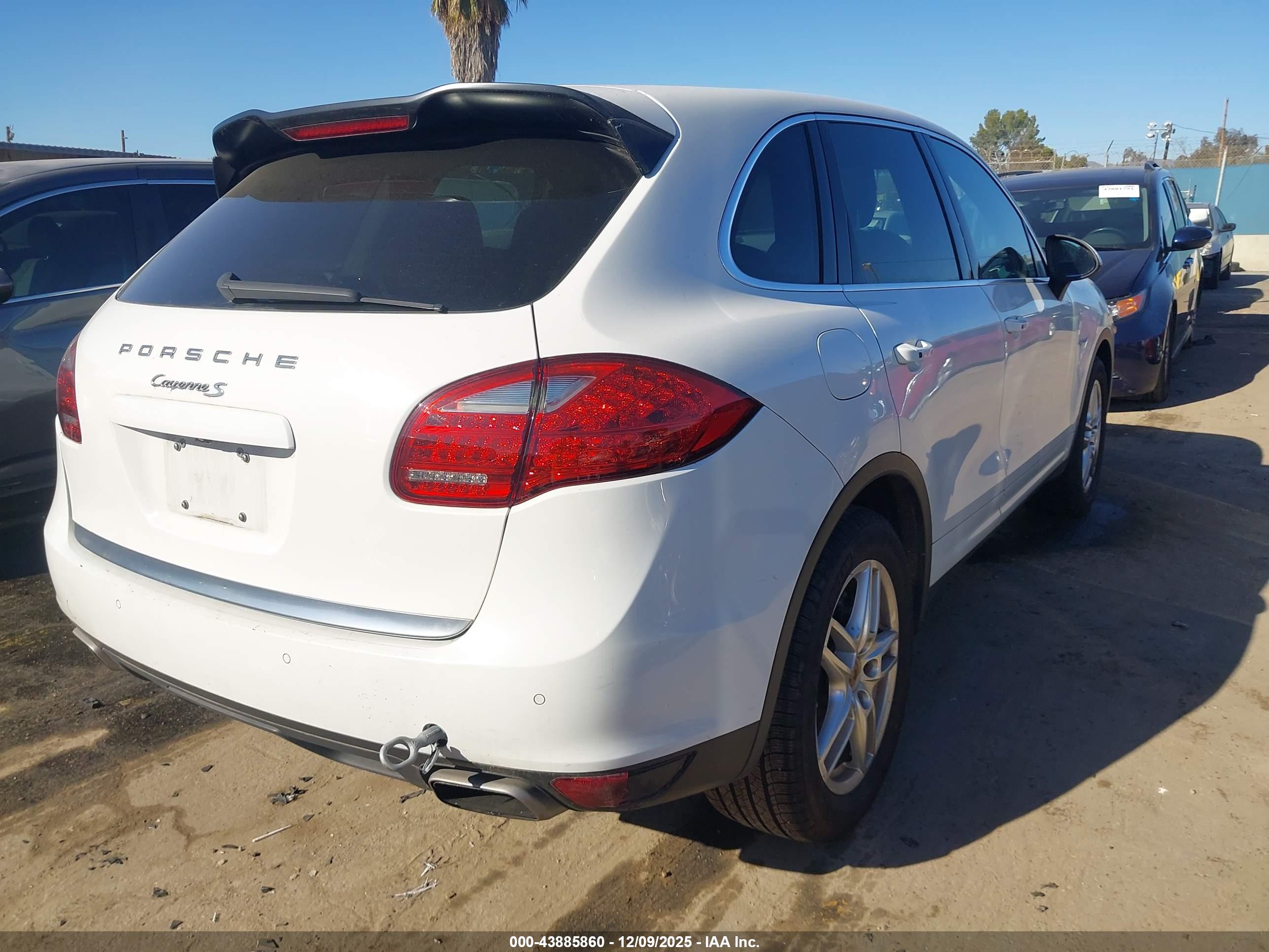 PORSCHE CAYENNE image 4