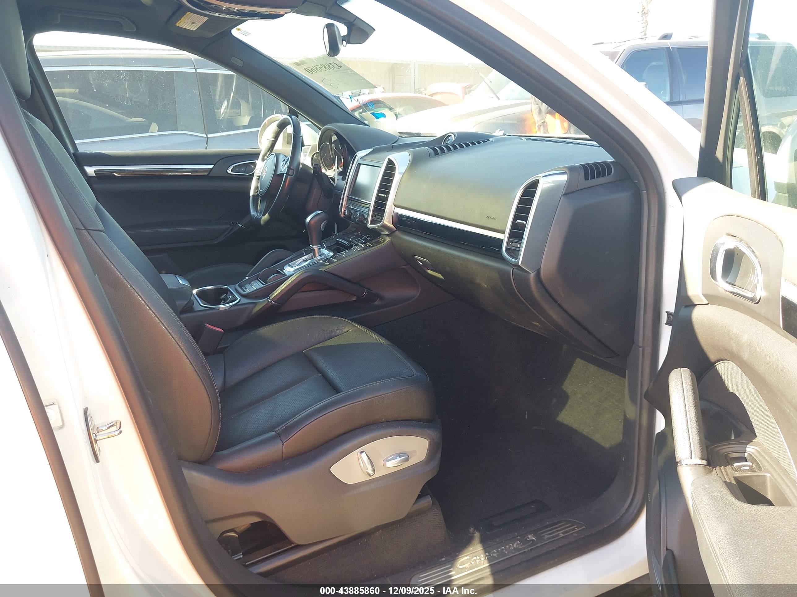 PORSCHE CAYENNE image 5