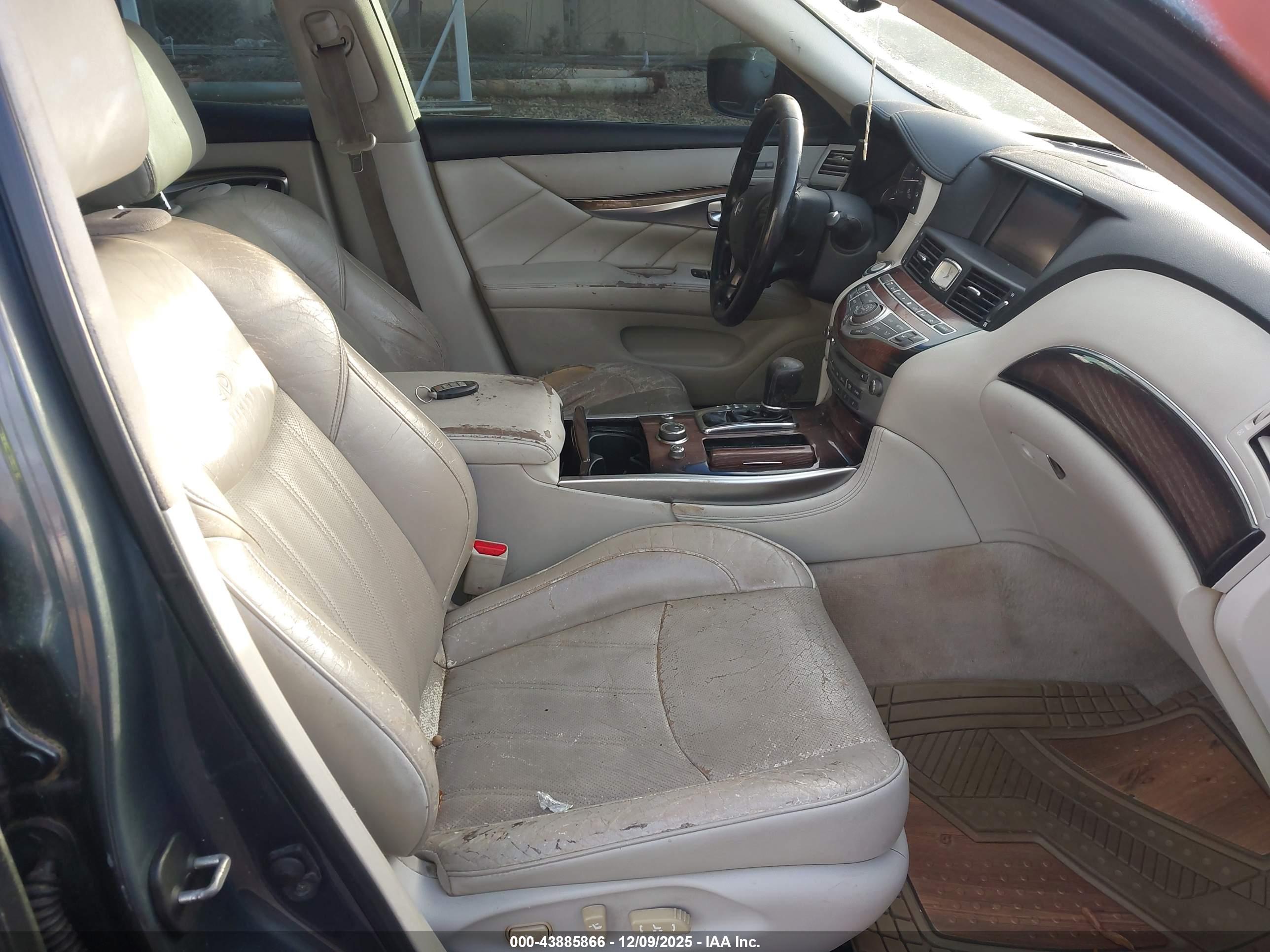 INFINITI M37X image 5