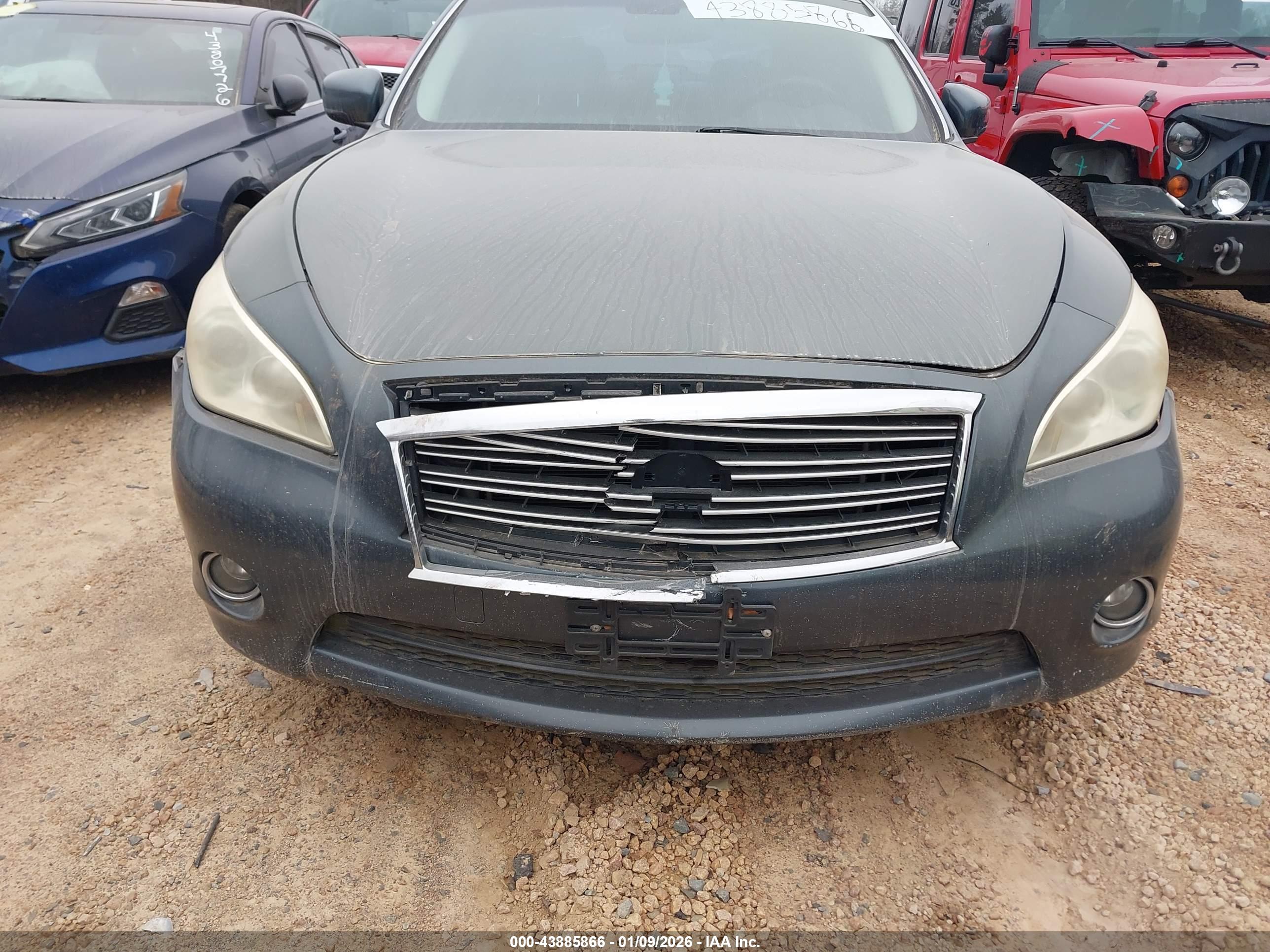 INFINITI M37X image 6