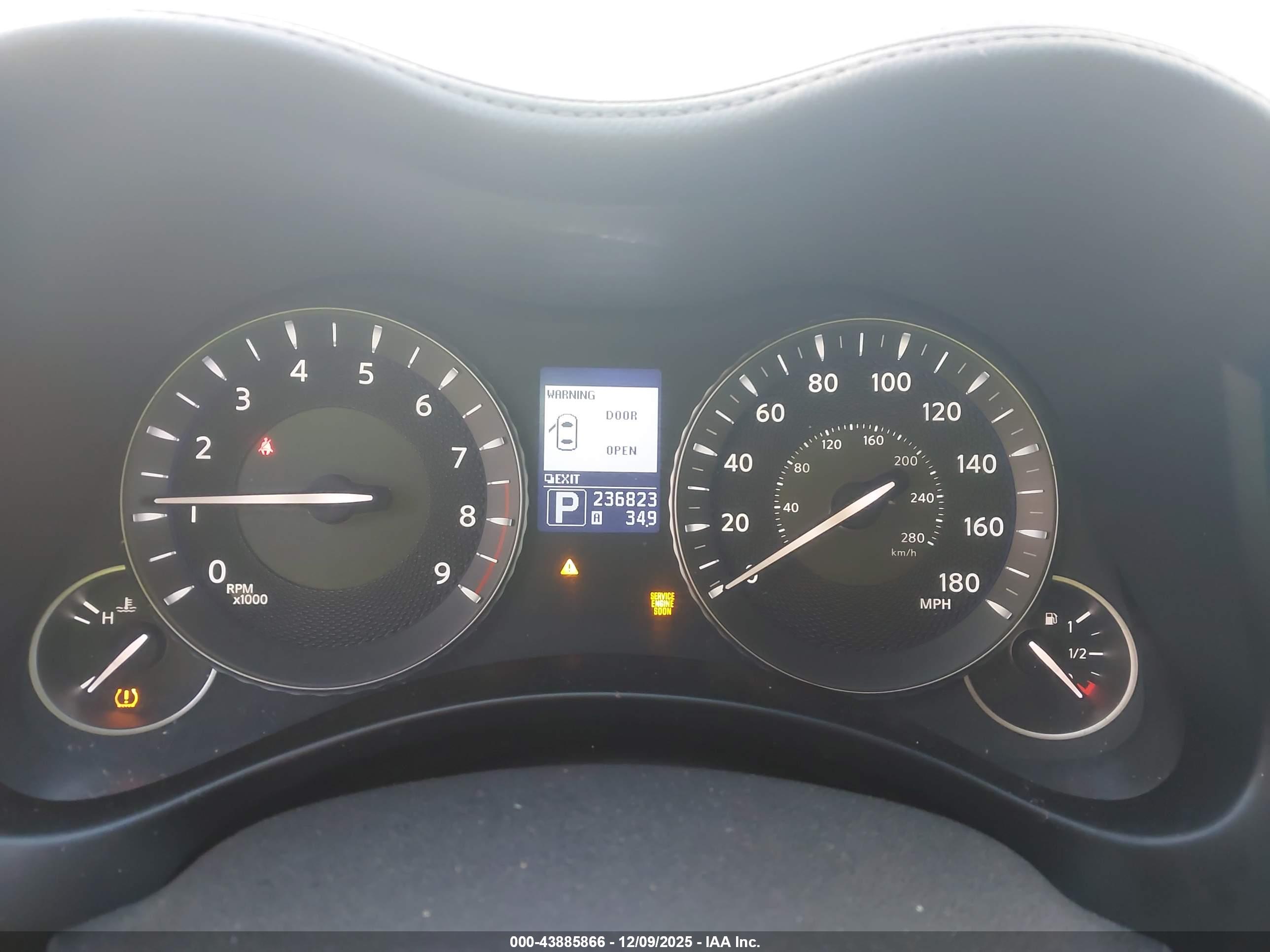 INFINITI M37X image 7