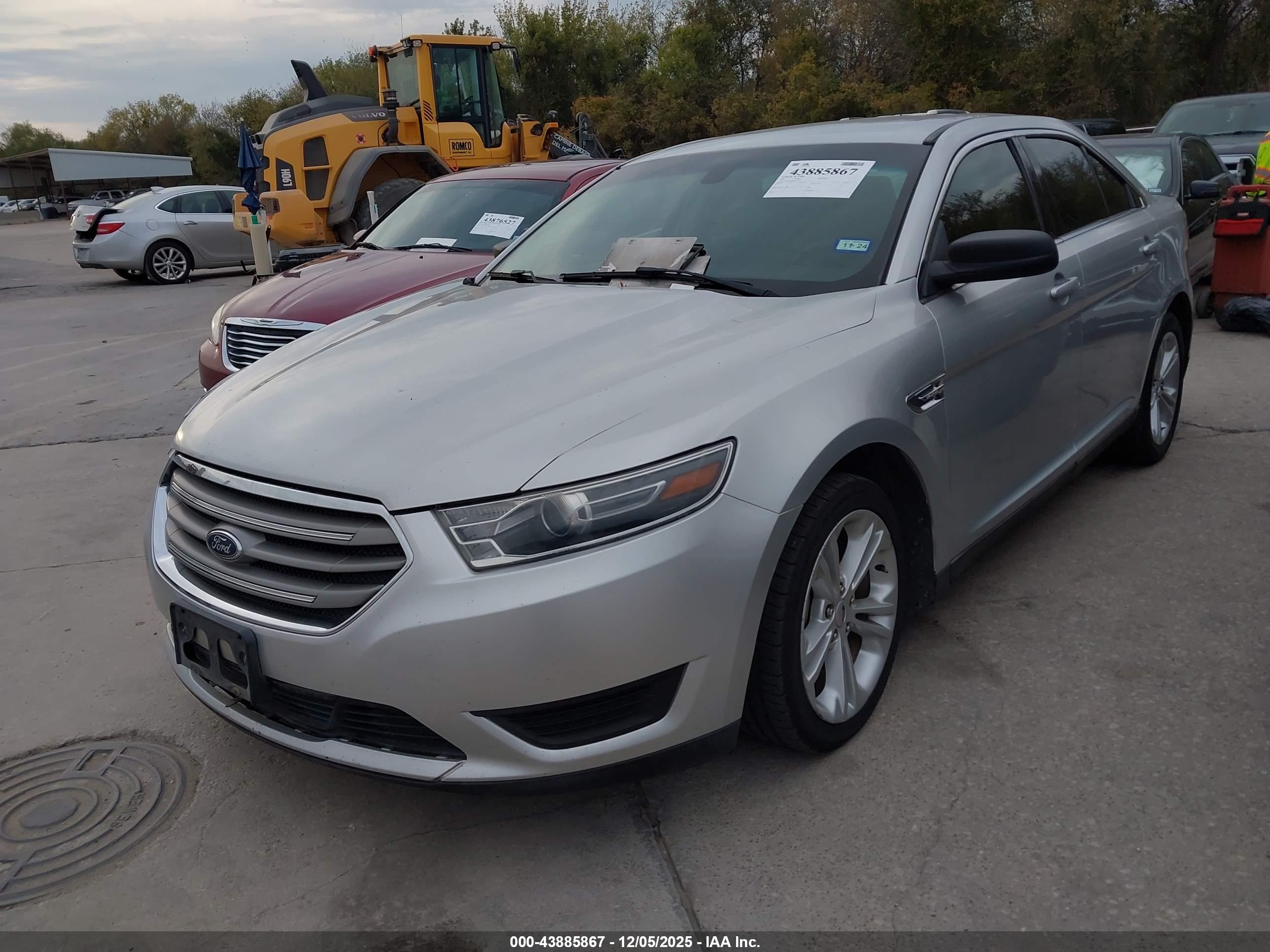 FORD TAURUS image 2