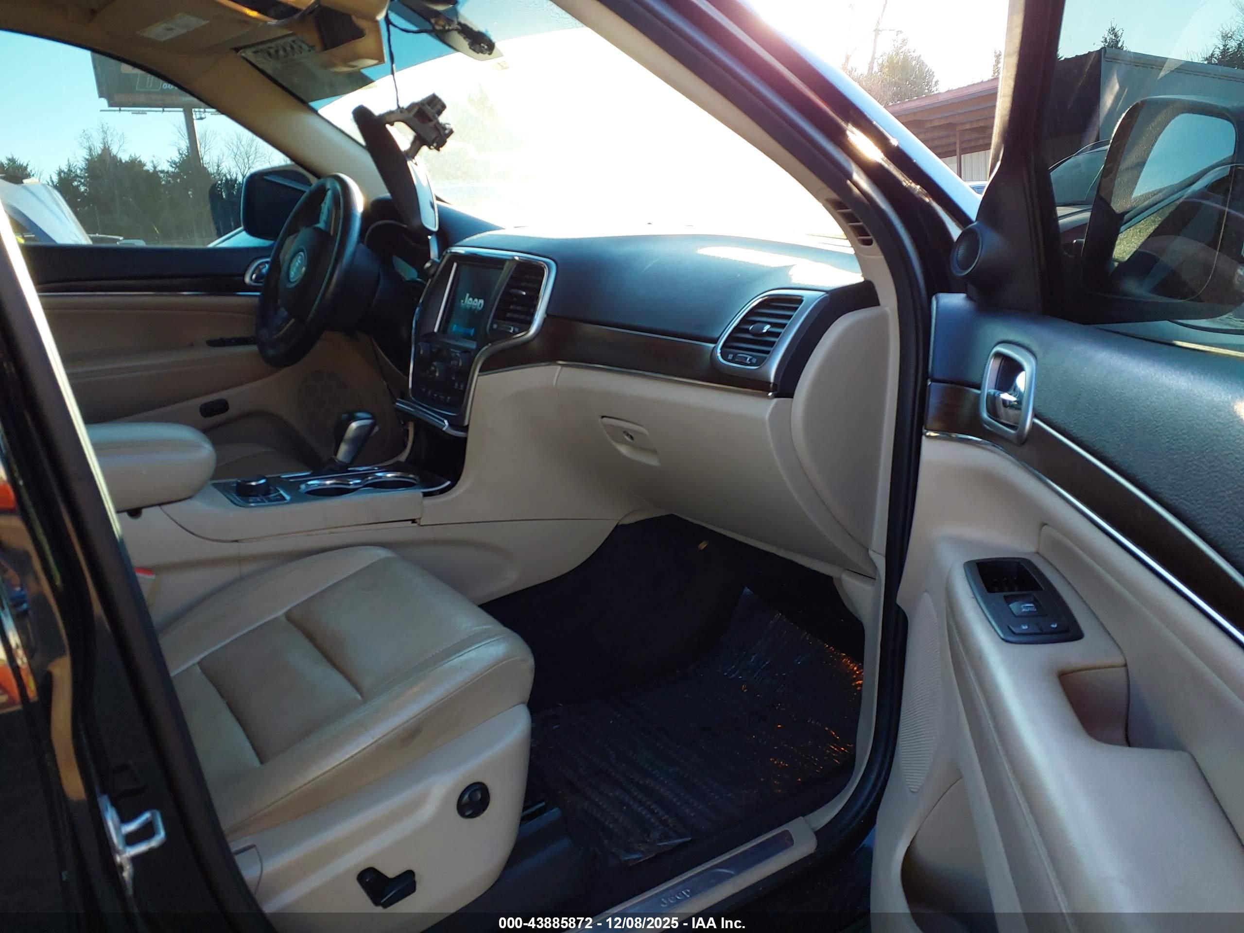 JEEP GRAND image 5
