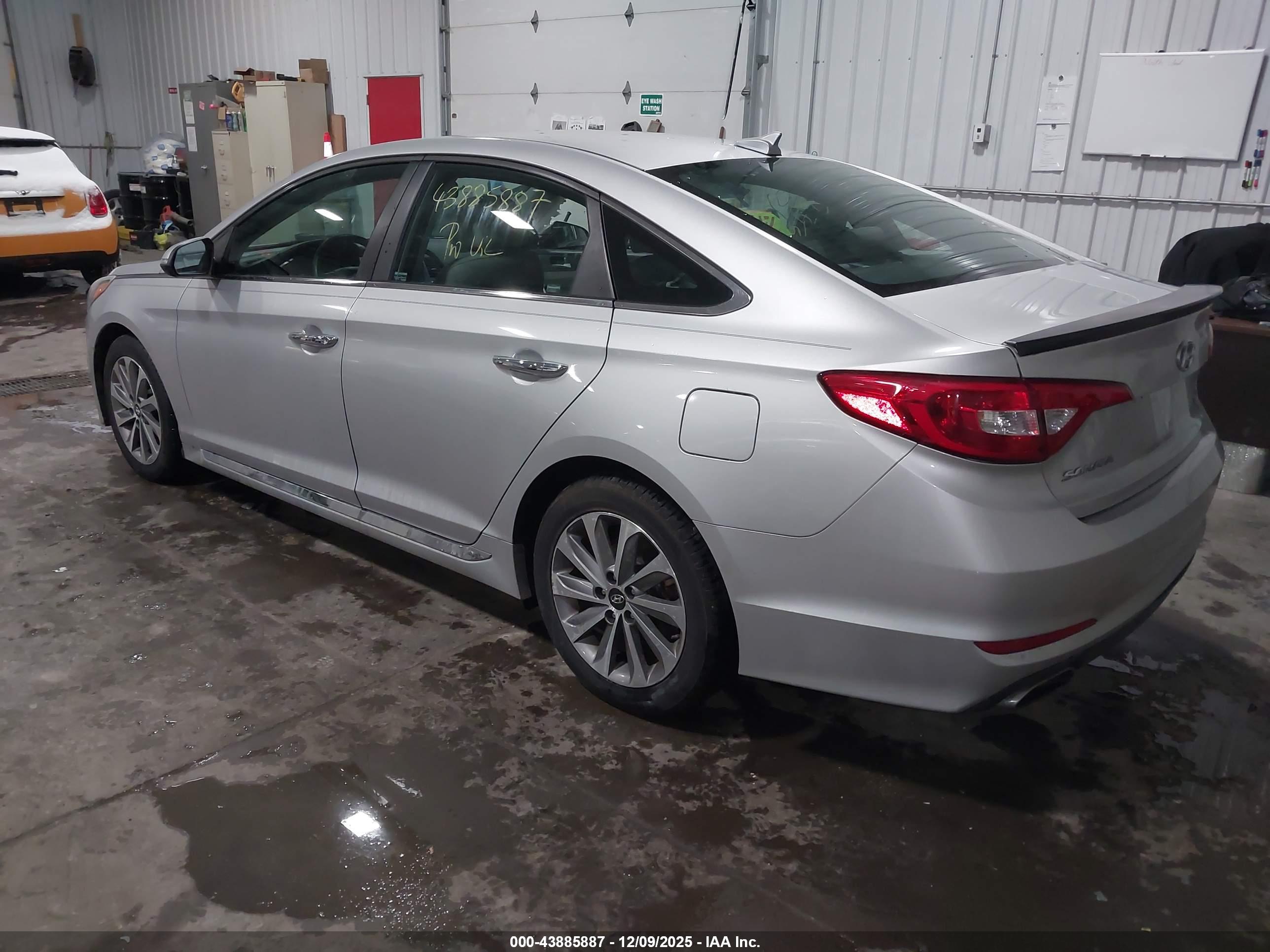 HYUNDAI SONATA image 3