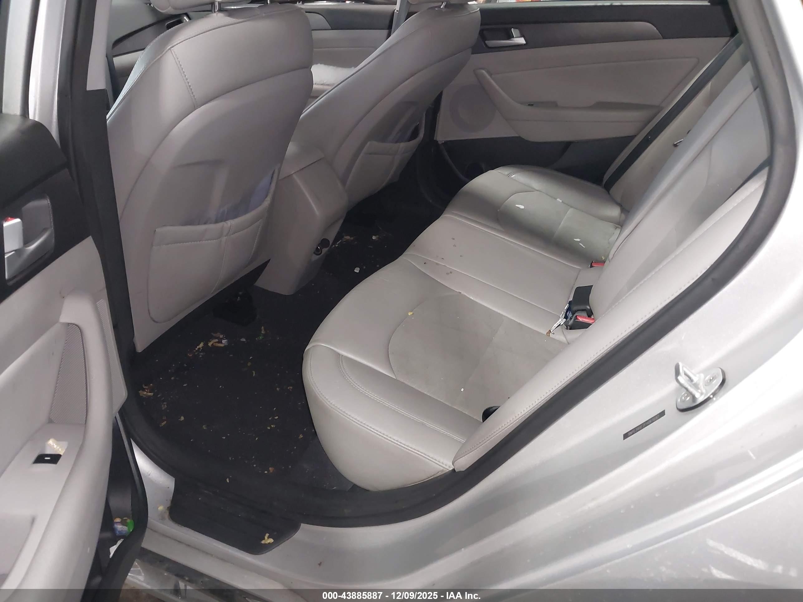 HYUNDAI SONATA image 8