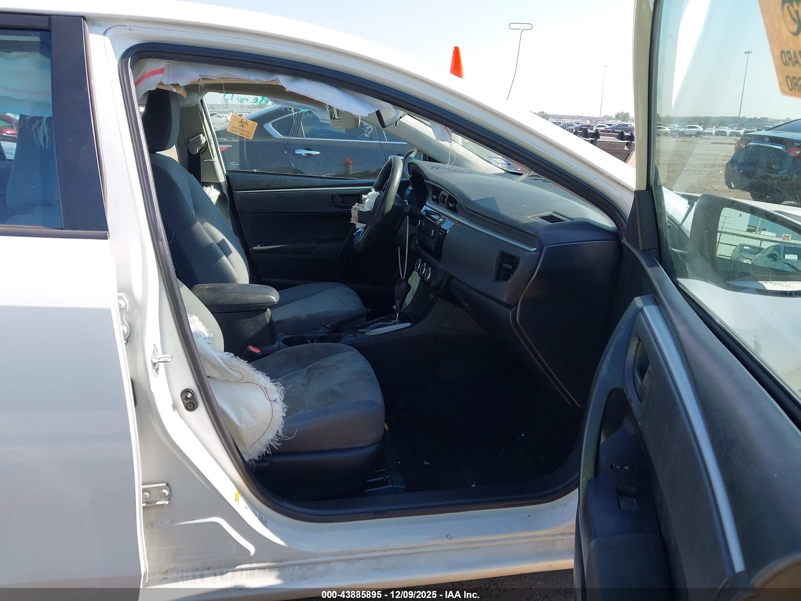 TOYOTA COROLLA image 5