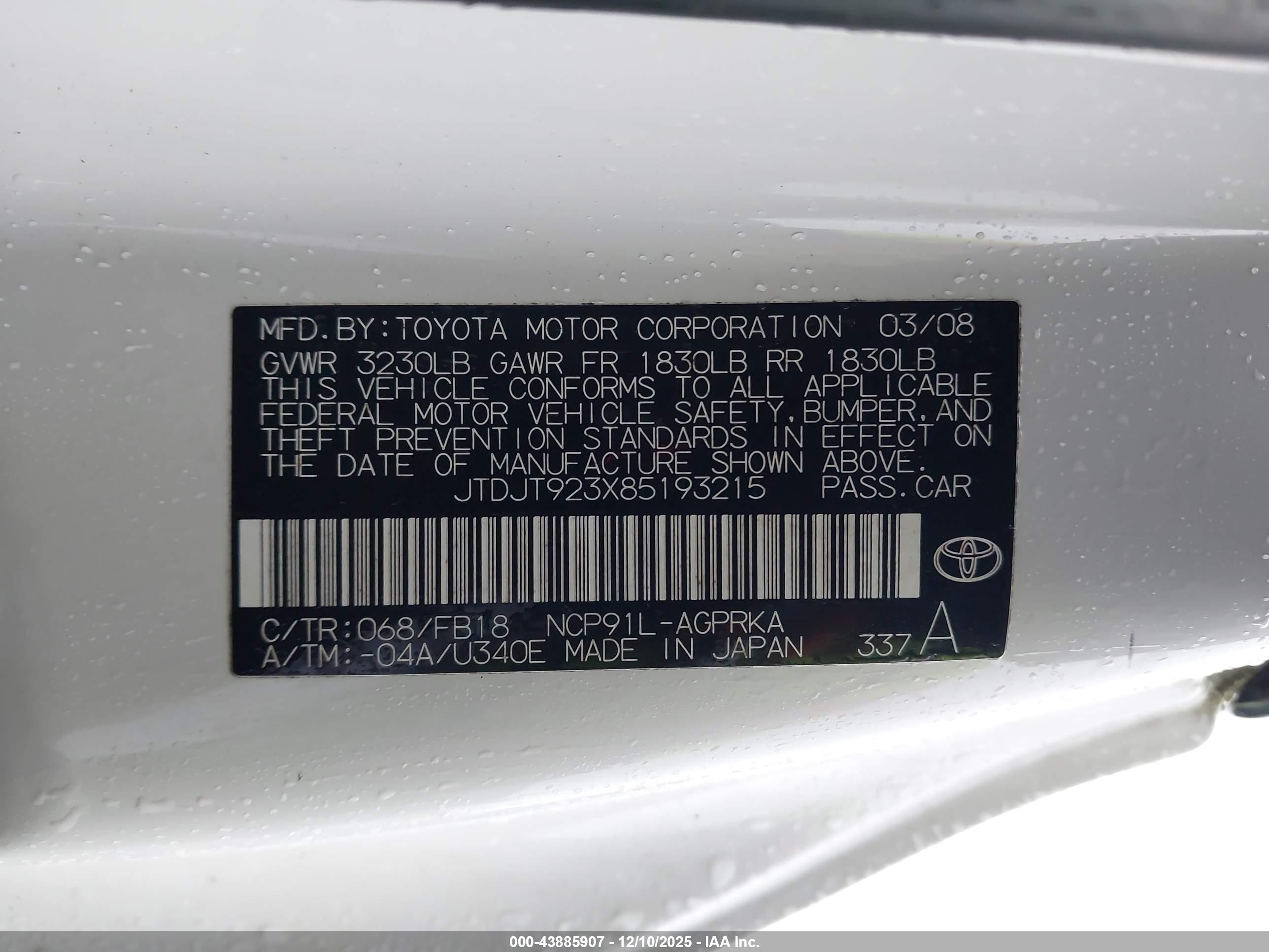 TOYOTA YARIS image 9