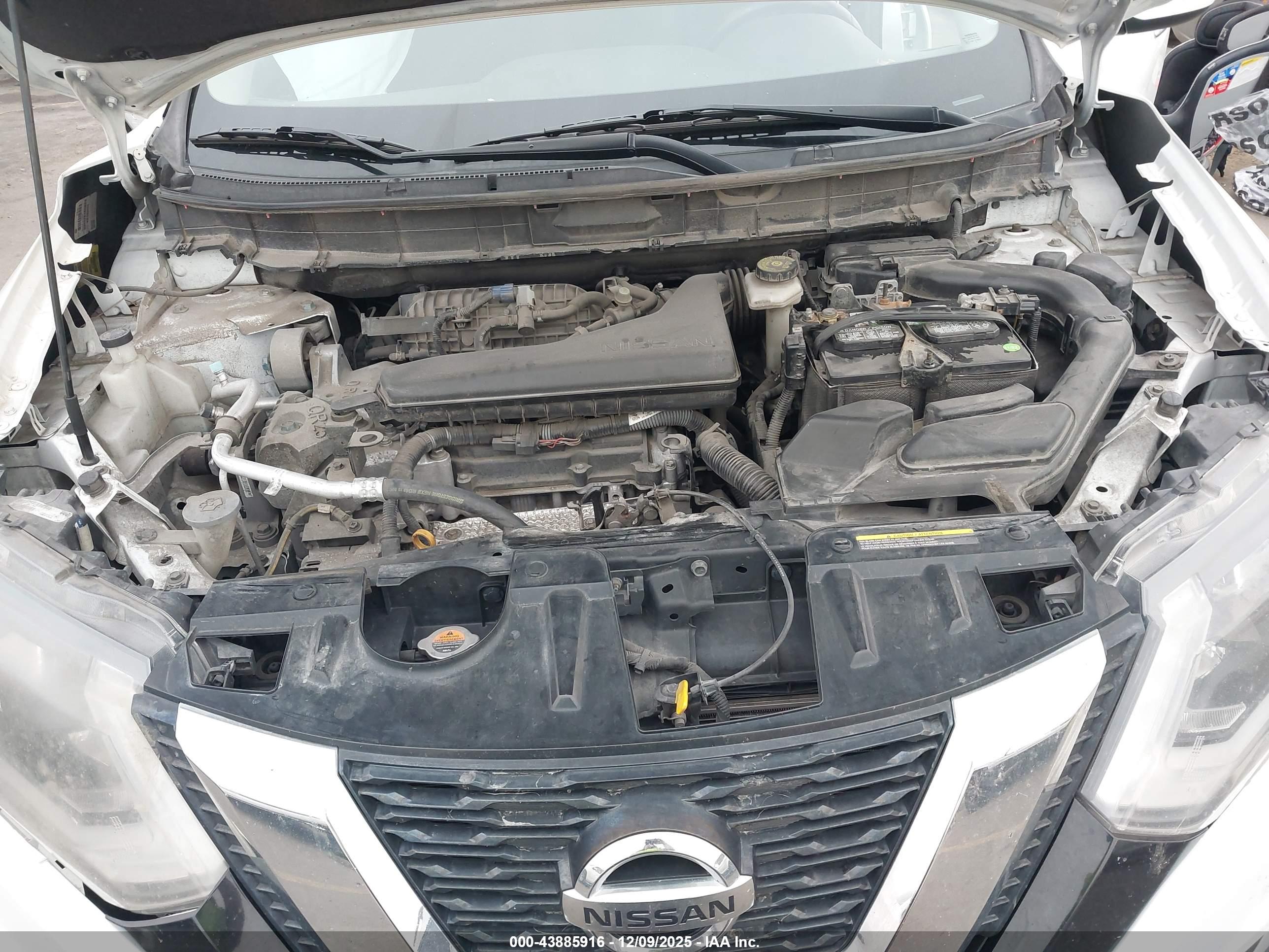 NISSAN ROGUE image 10