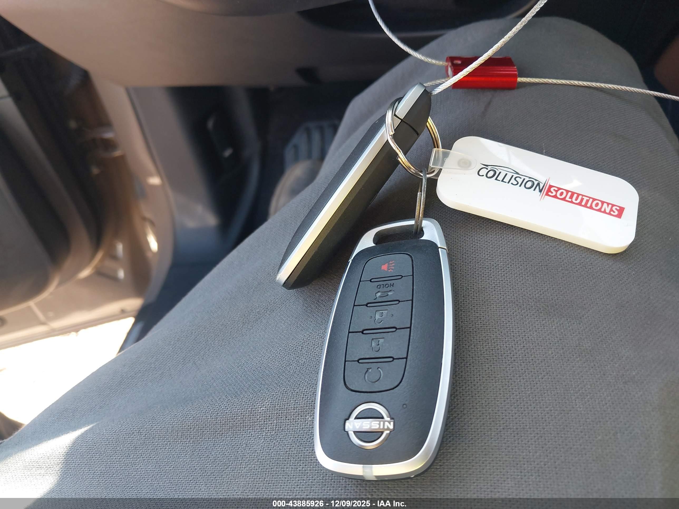 NISSAN PATHFINDER image 11