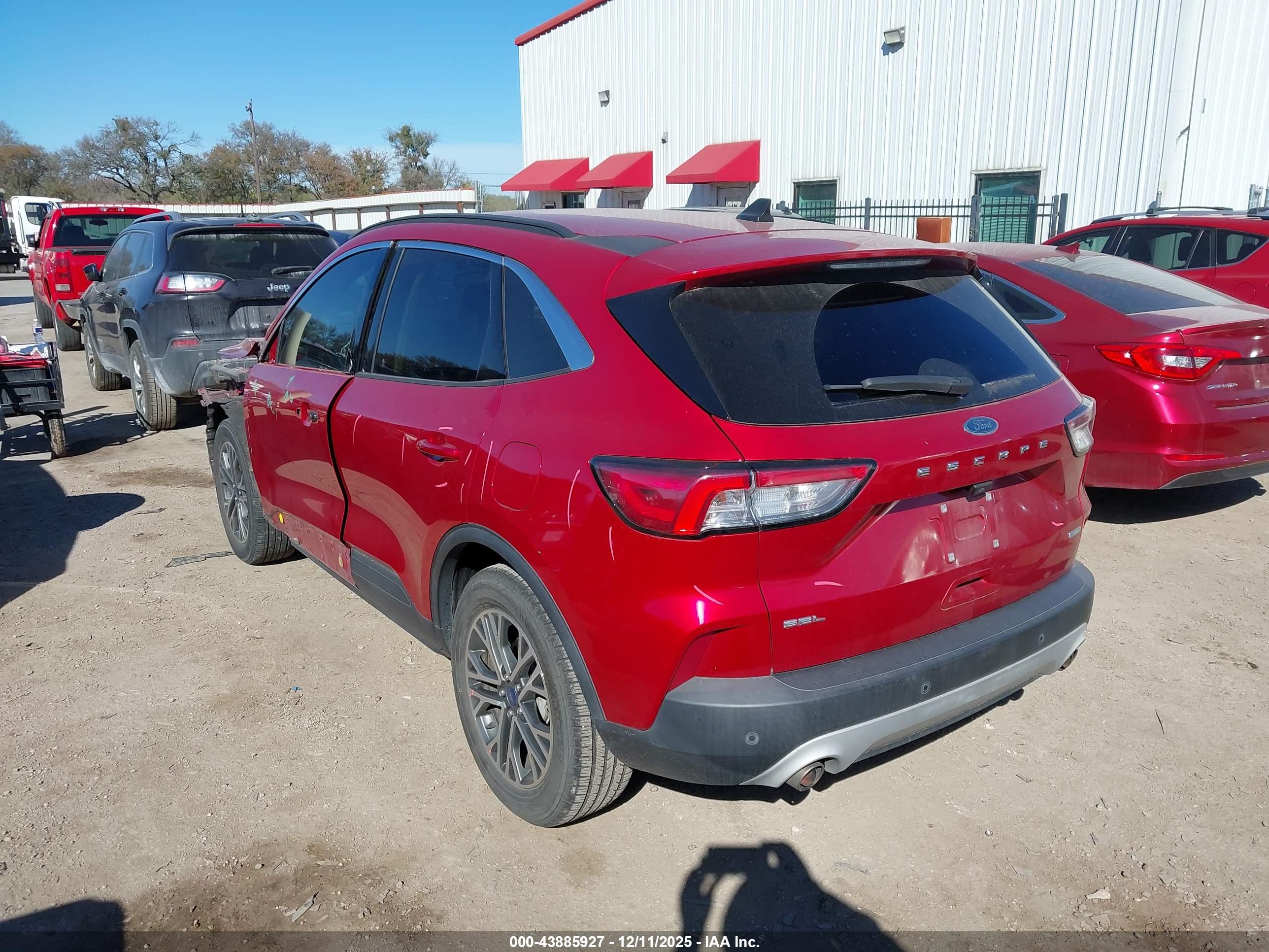FORD ESCAPE image 3