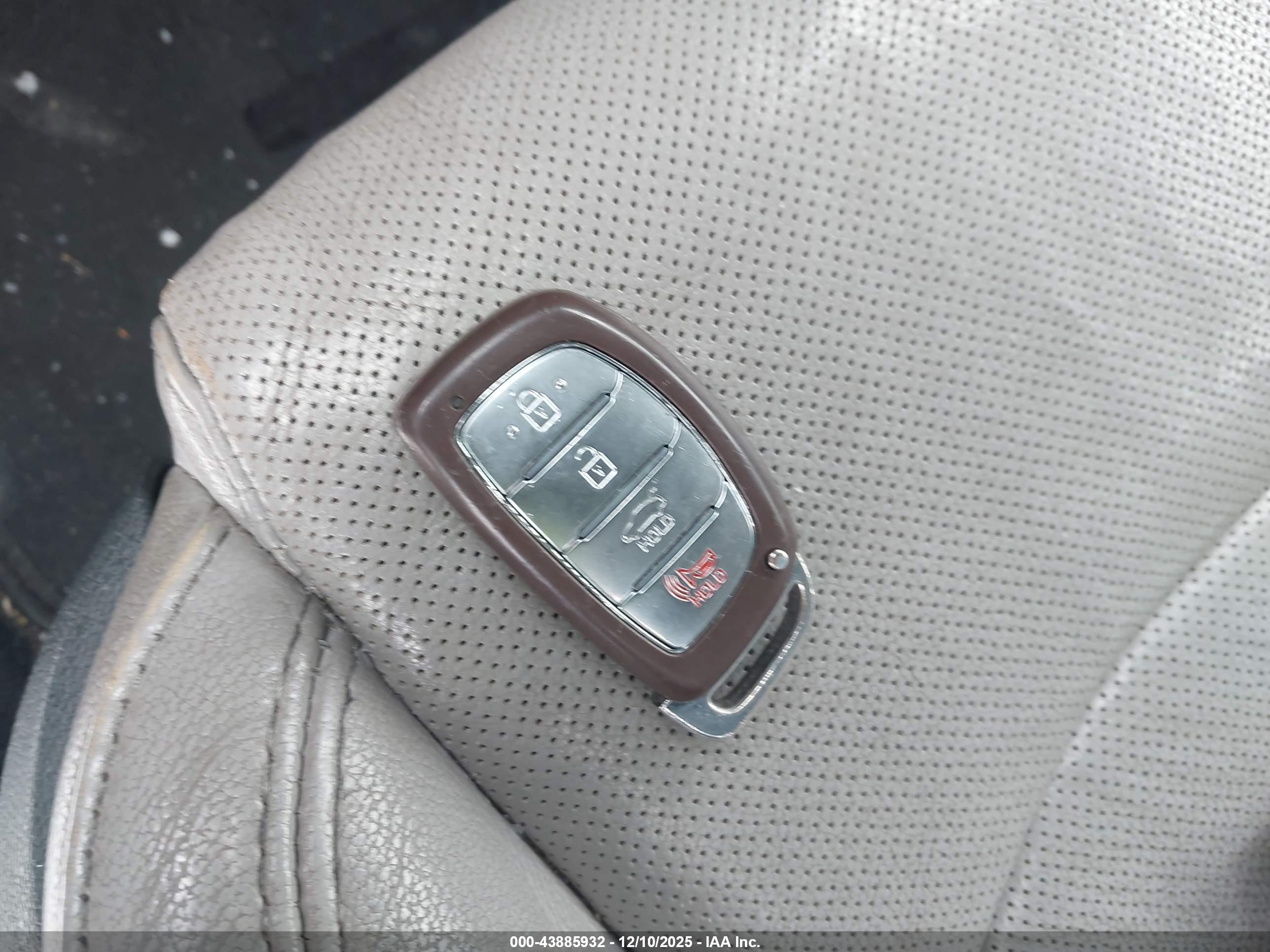 HYUNDAI SONATA image 11