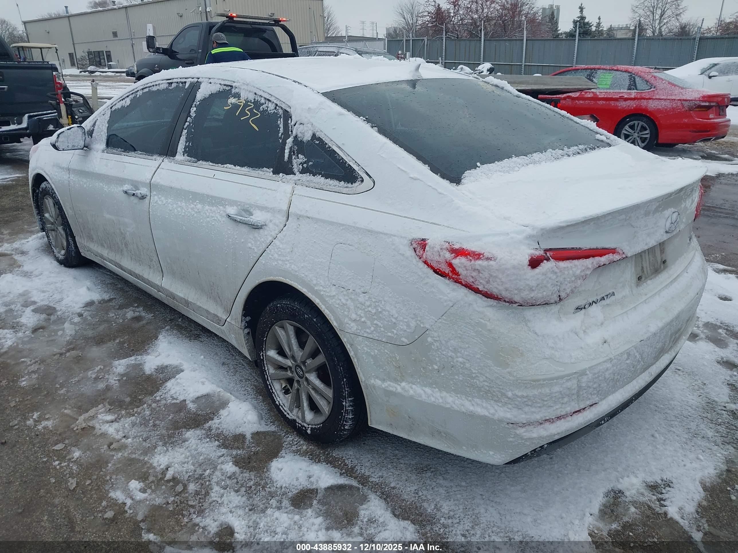 HYUNDAI SONATA image 3