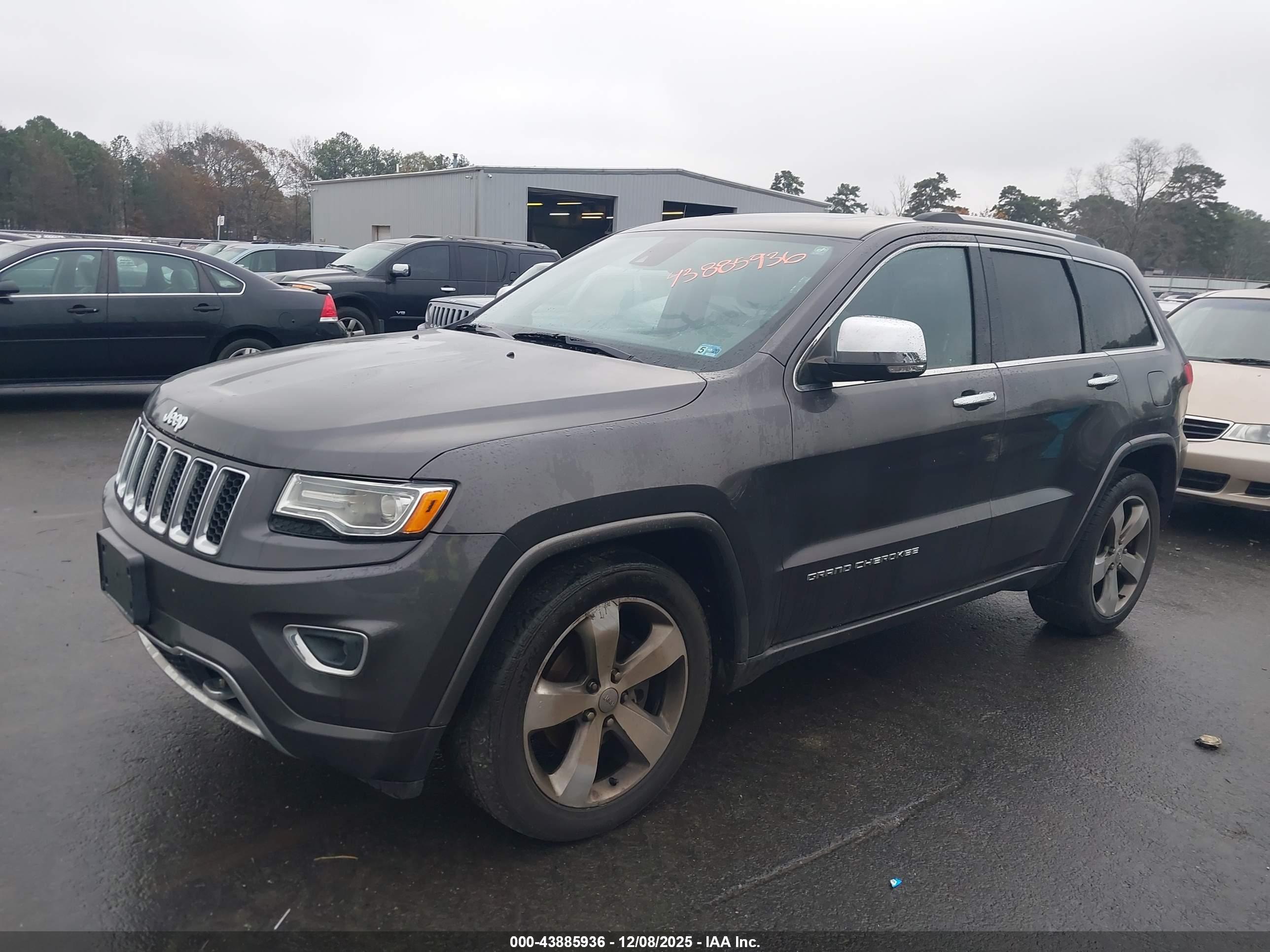JEEP GRAND image 2