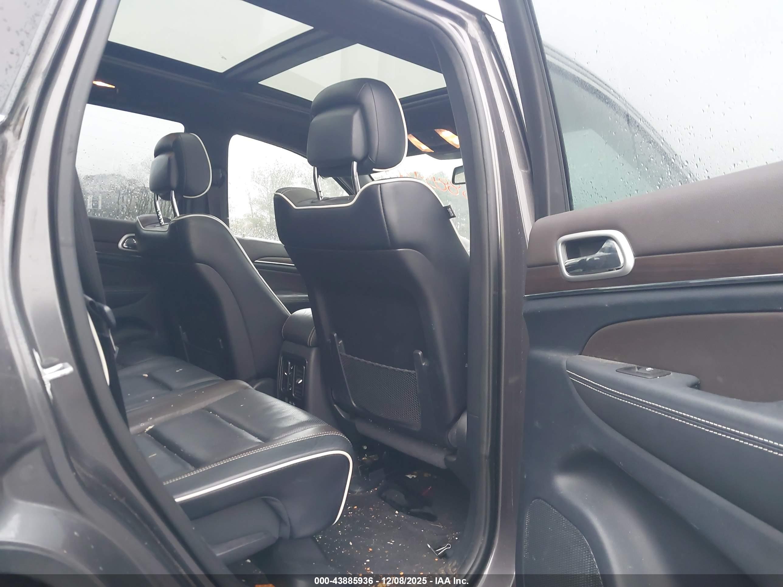 JEEP GRAND image 8