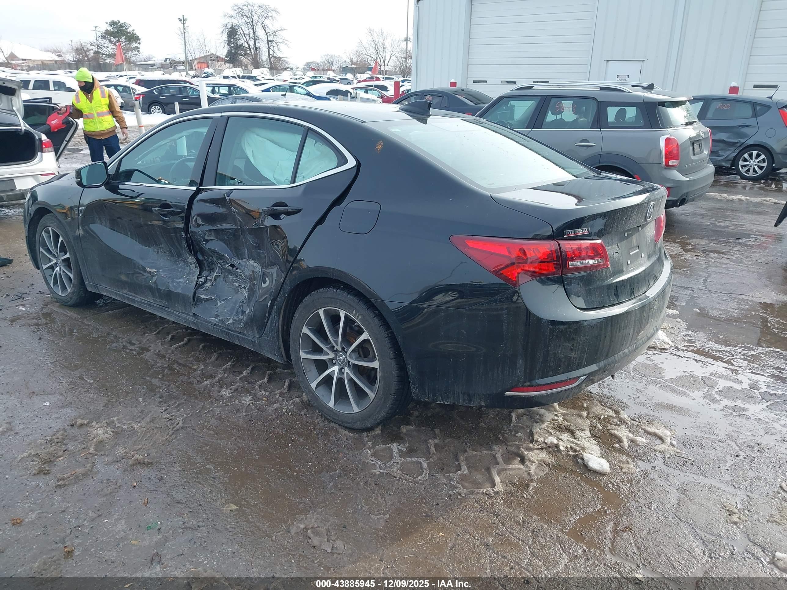 ACURA TLX image 3