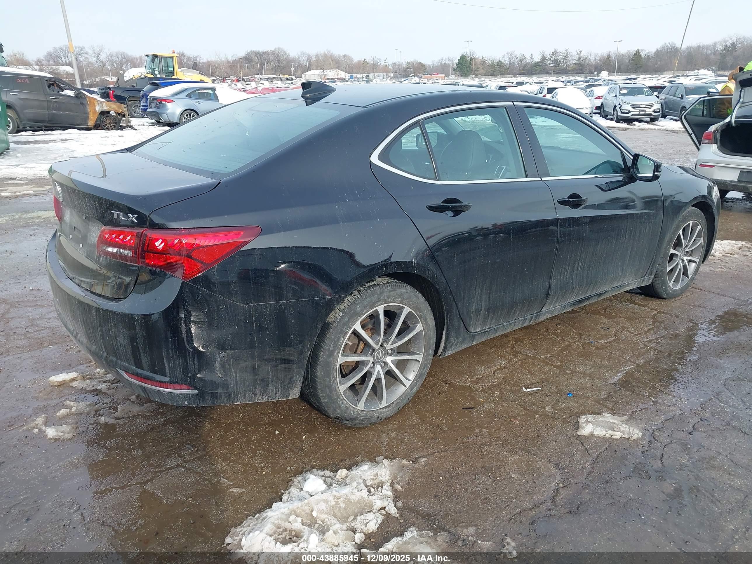 ACURA TLX image 4