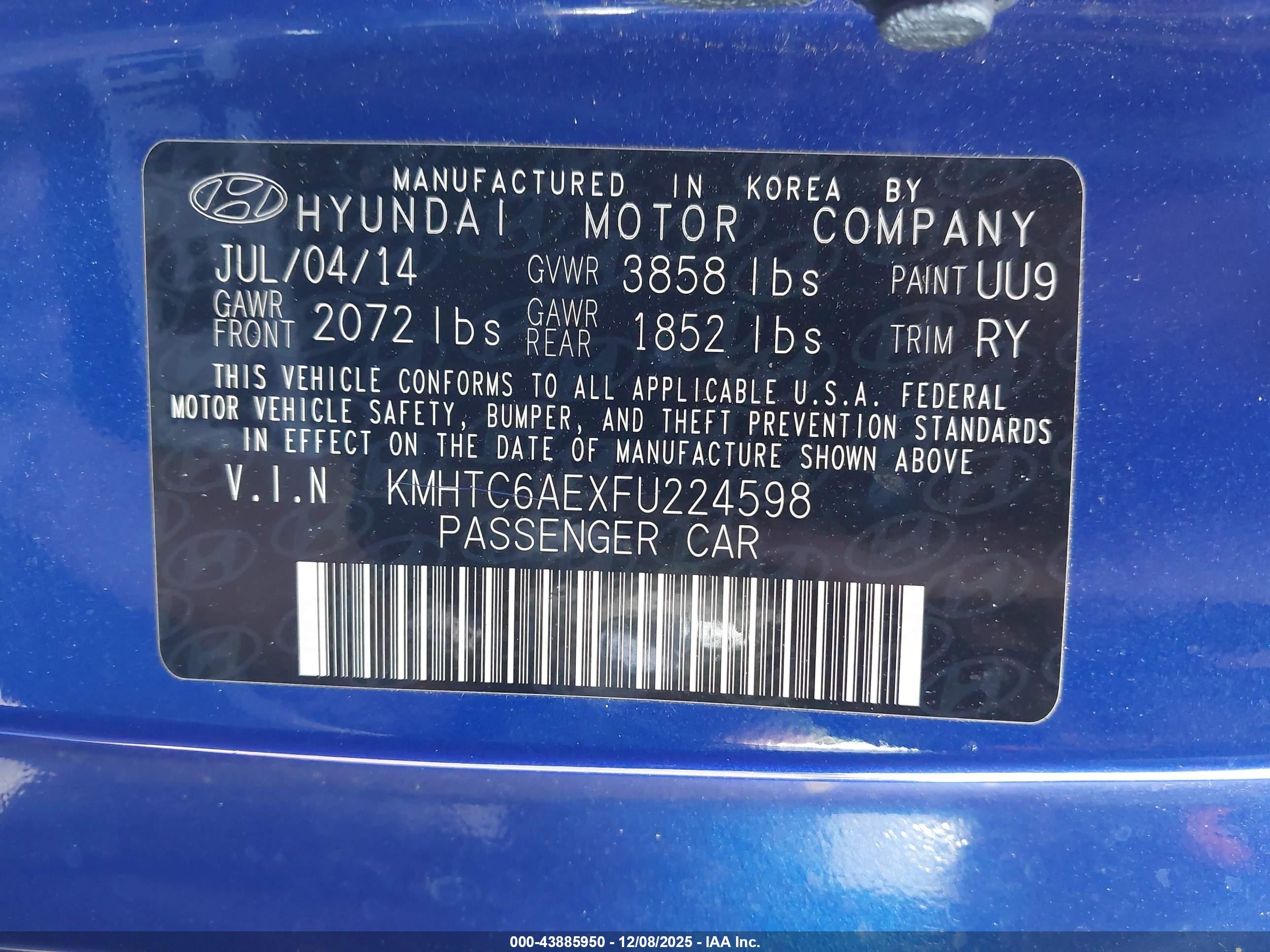 HYUNDAI VELOSTER image 9