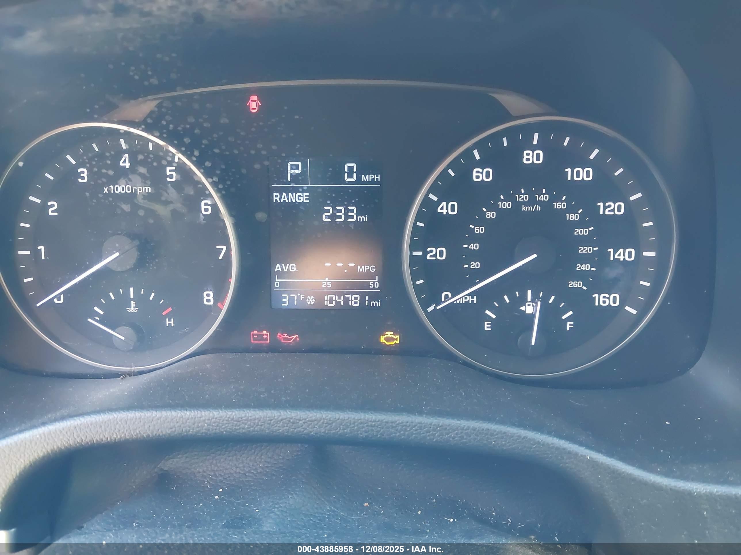 HYUNDAI ELANTRA image 7
