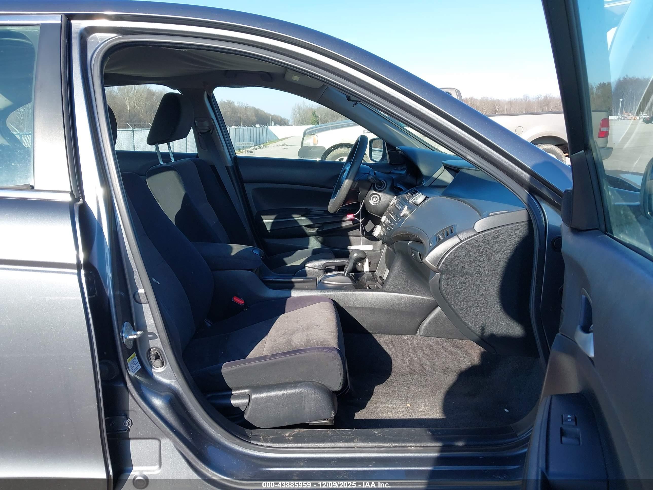 HONDA ACCORD image 5