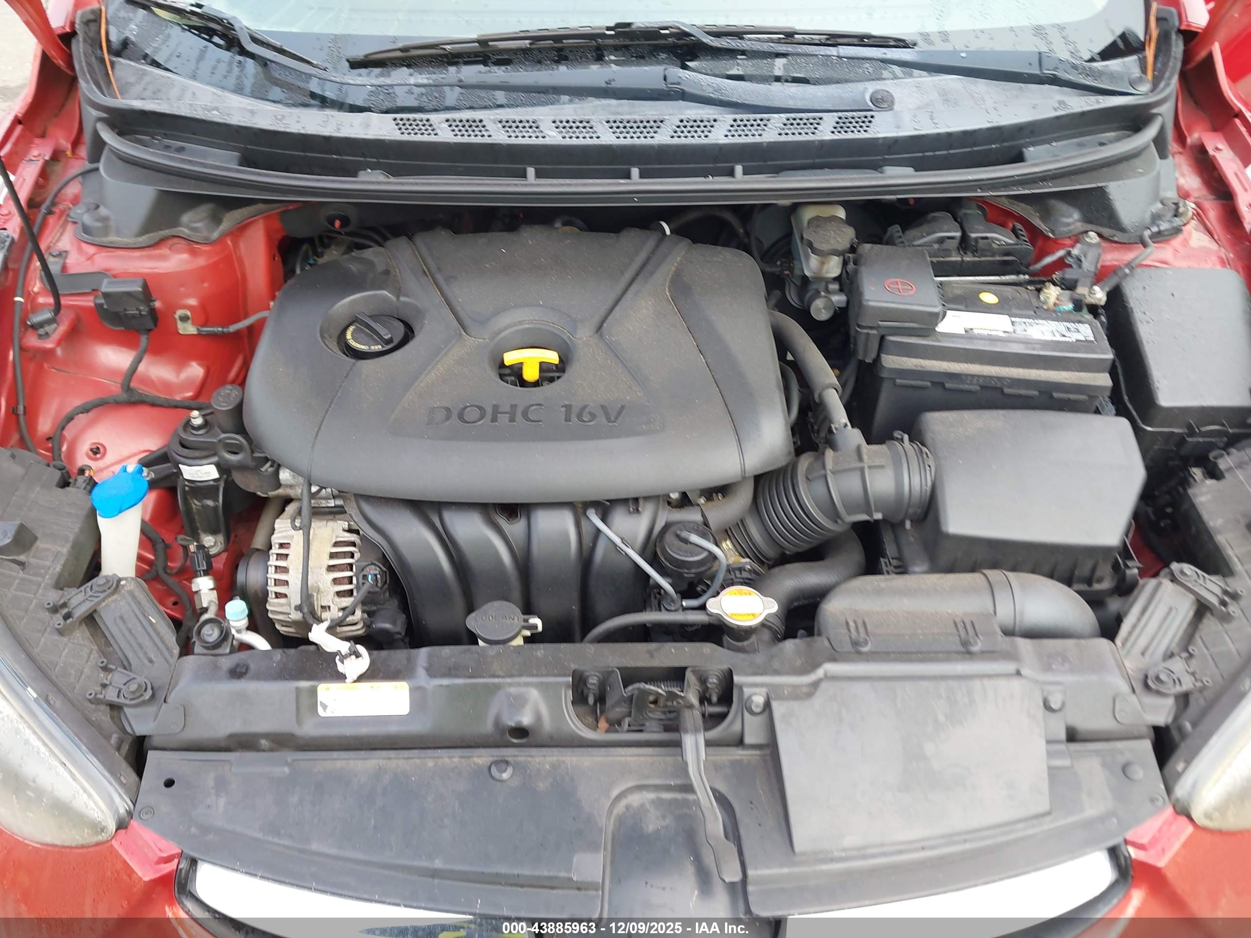 HYUNDAI ELANTRA image 10