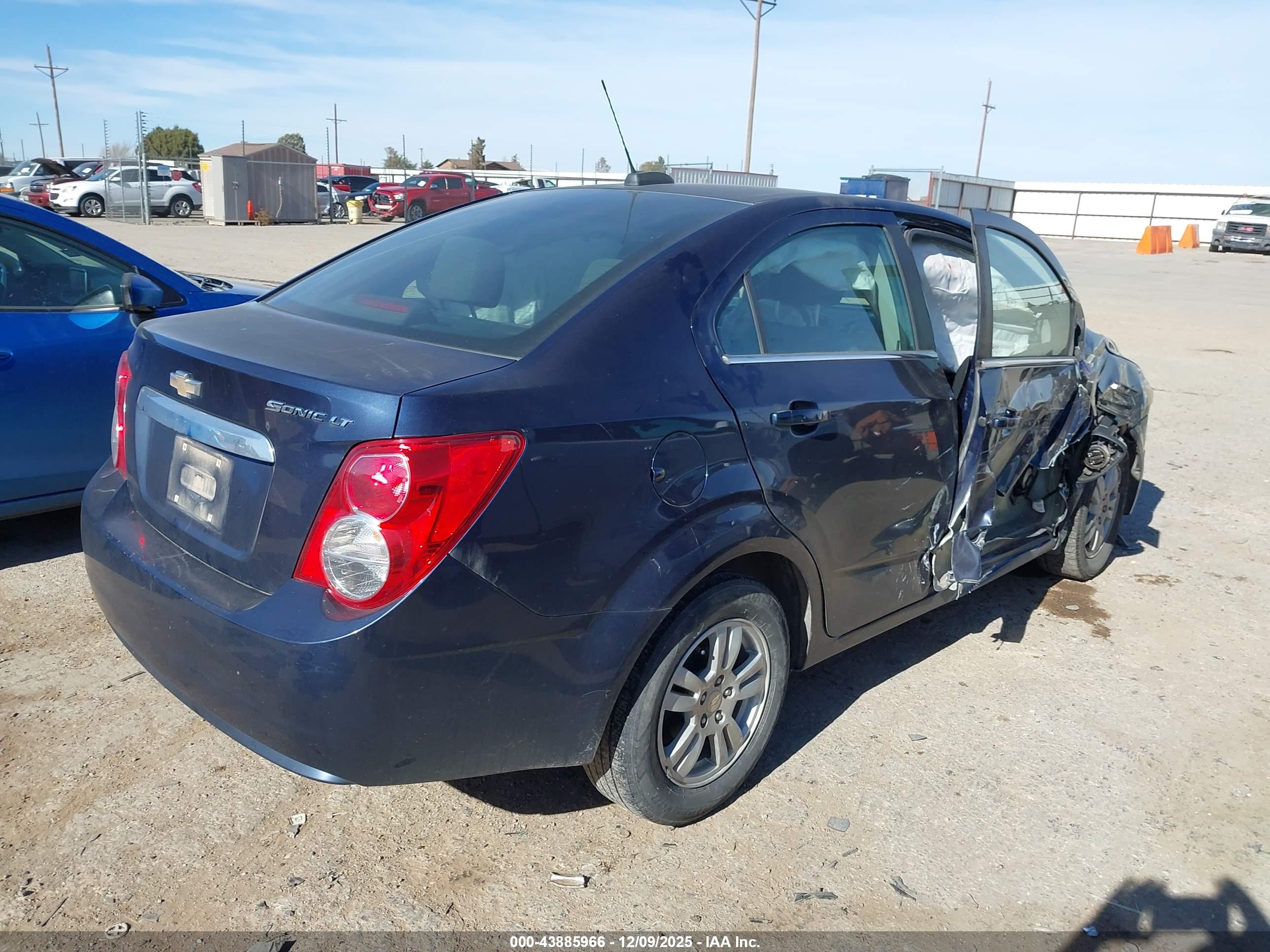 CHEVROLET SONIC image 4
