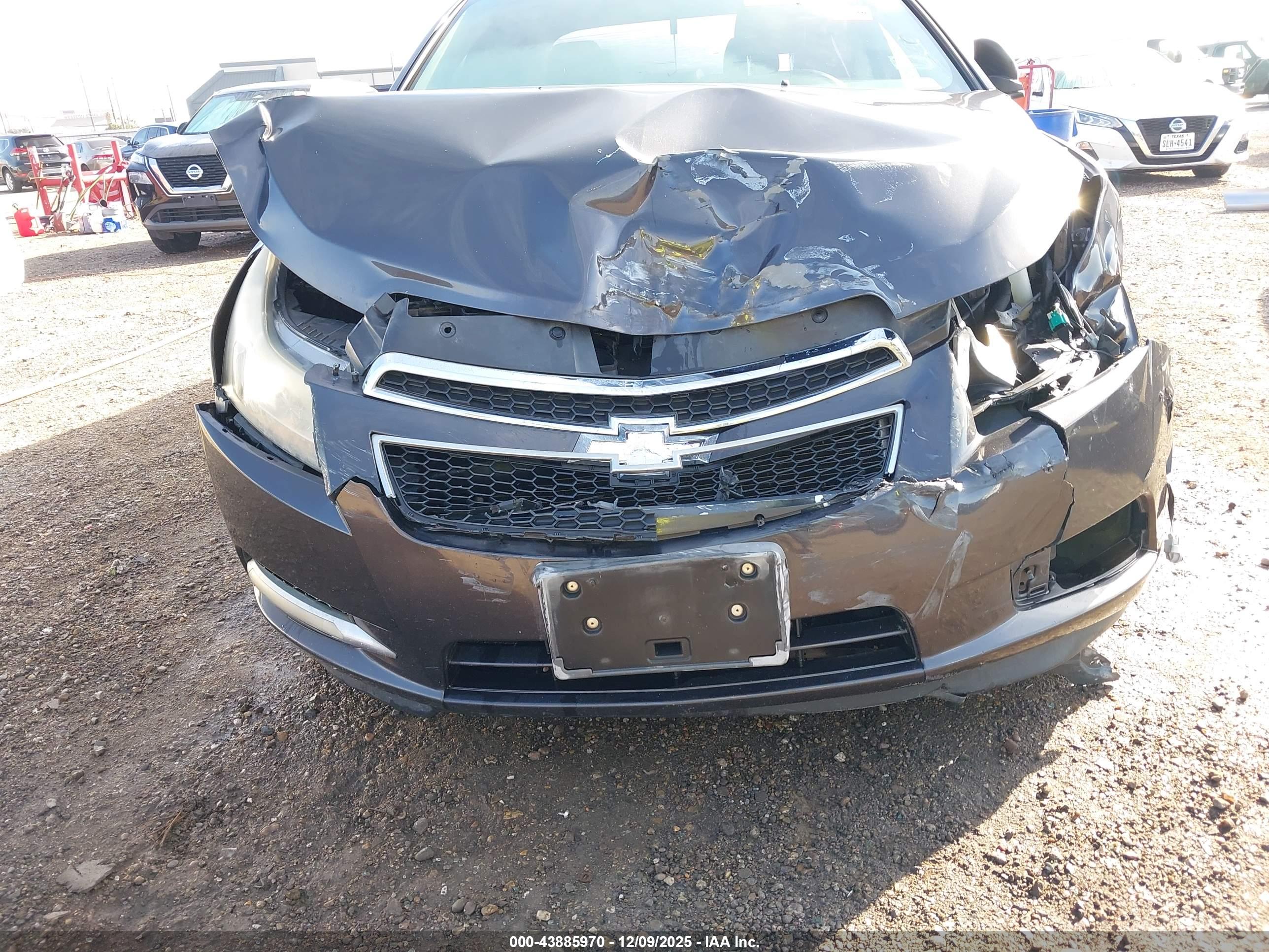 CHEVROLET CRUZE image 6