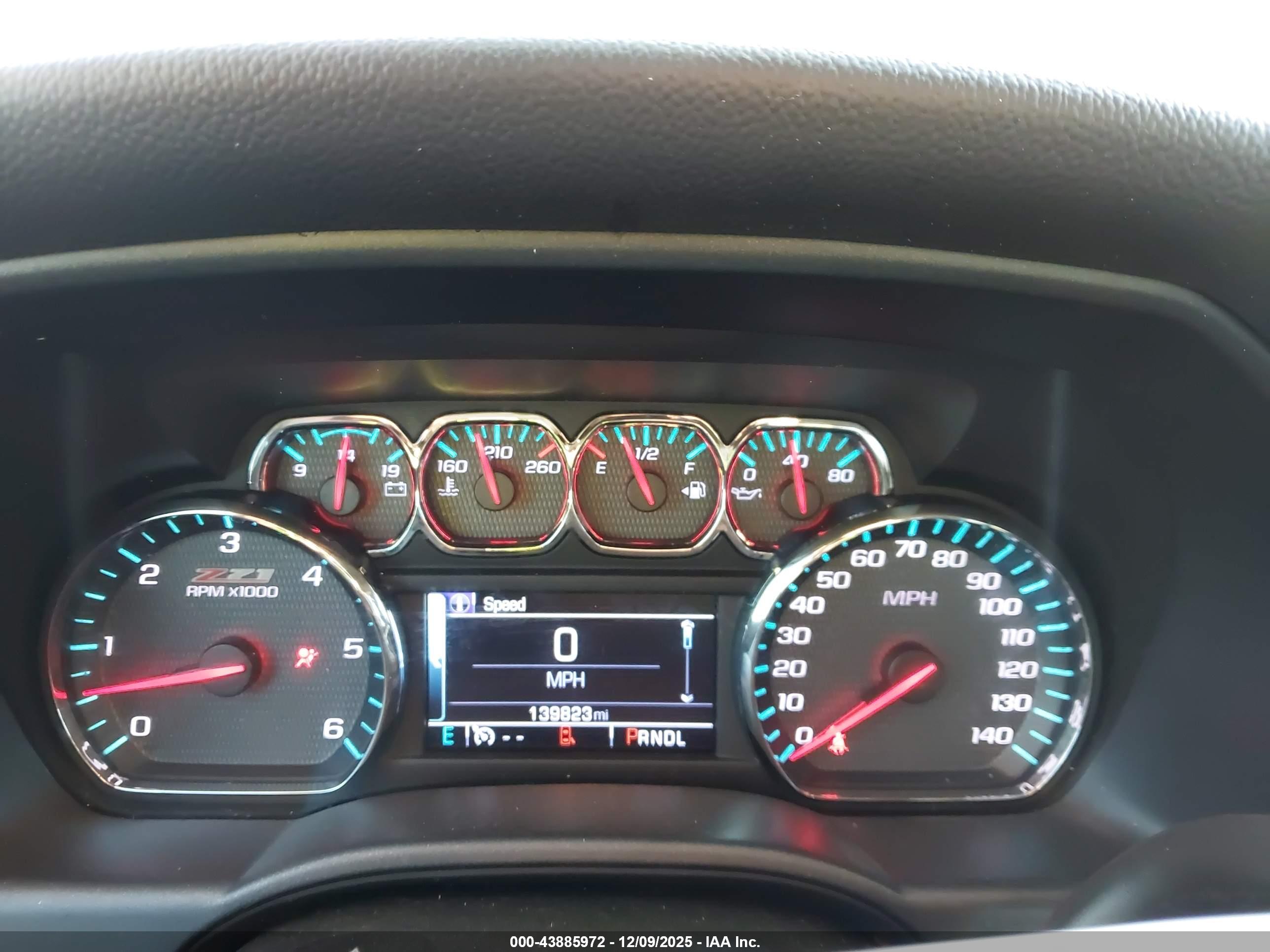 CHEVROLET SILVERADO image 7