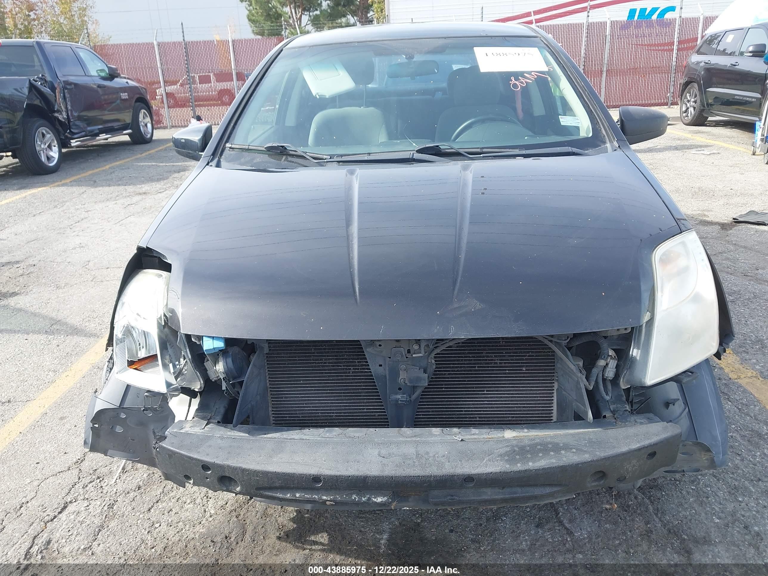 NISSAN SENTRA image 6
