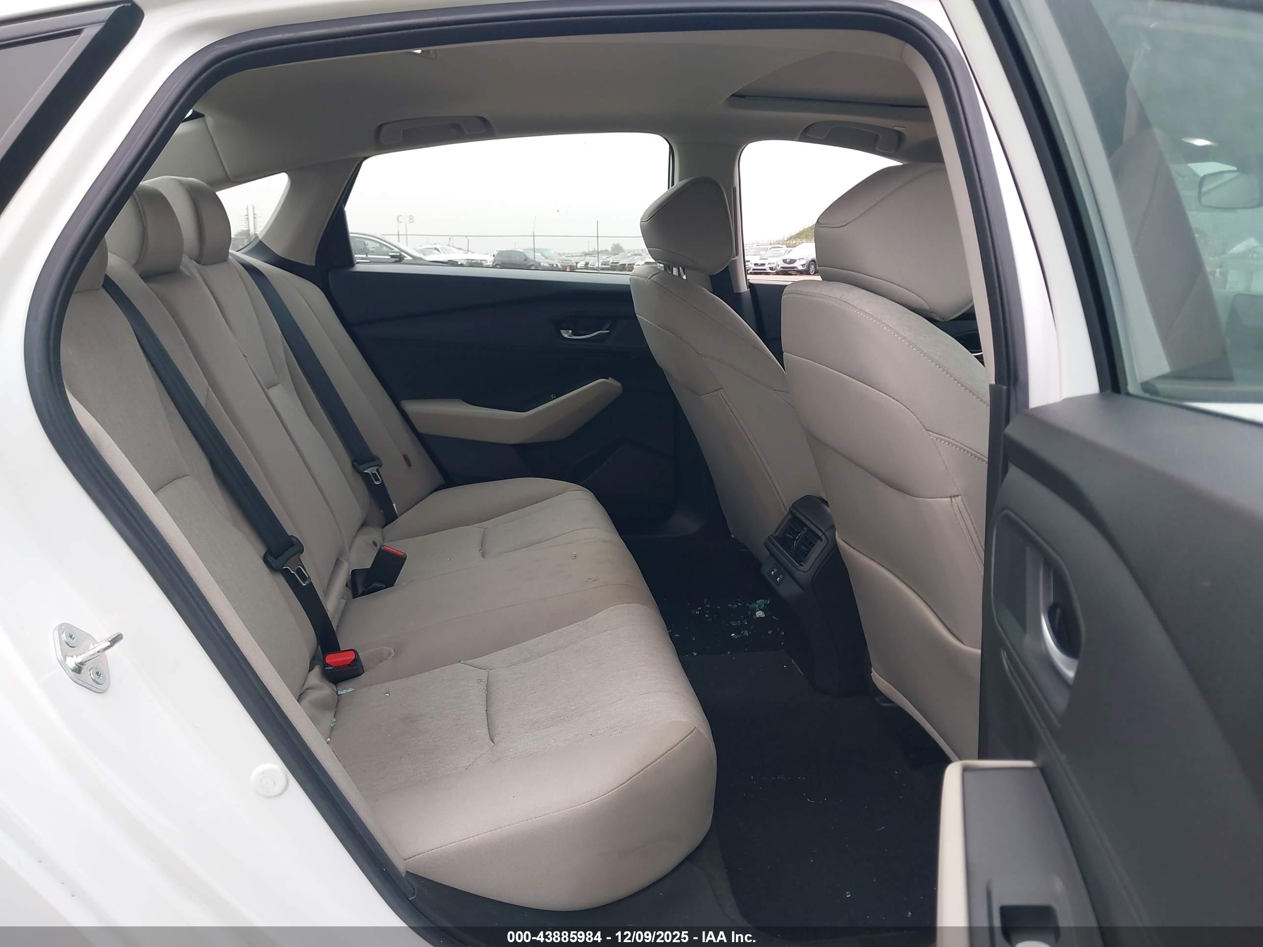 HONDA ACCORD image 8