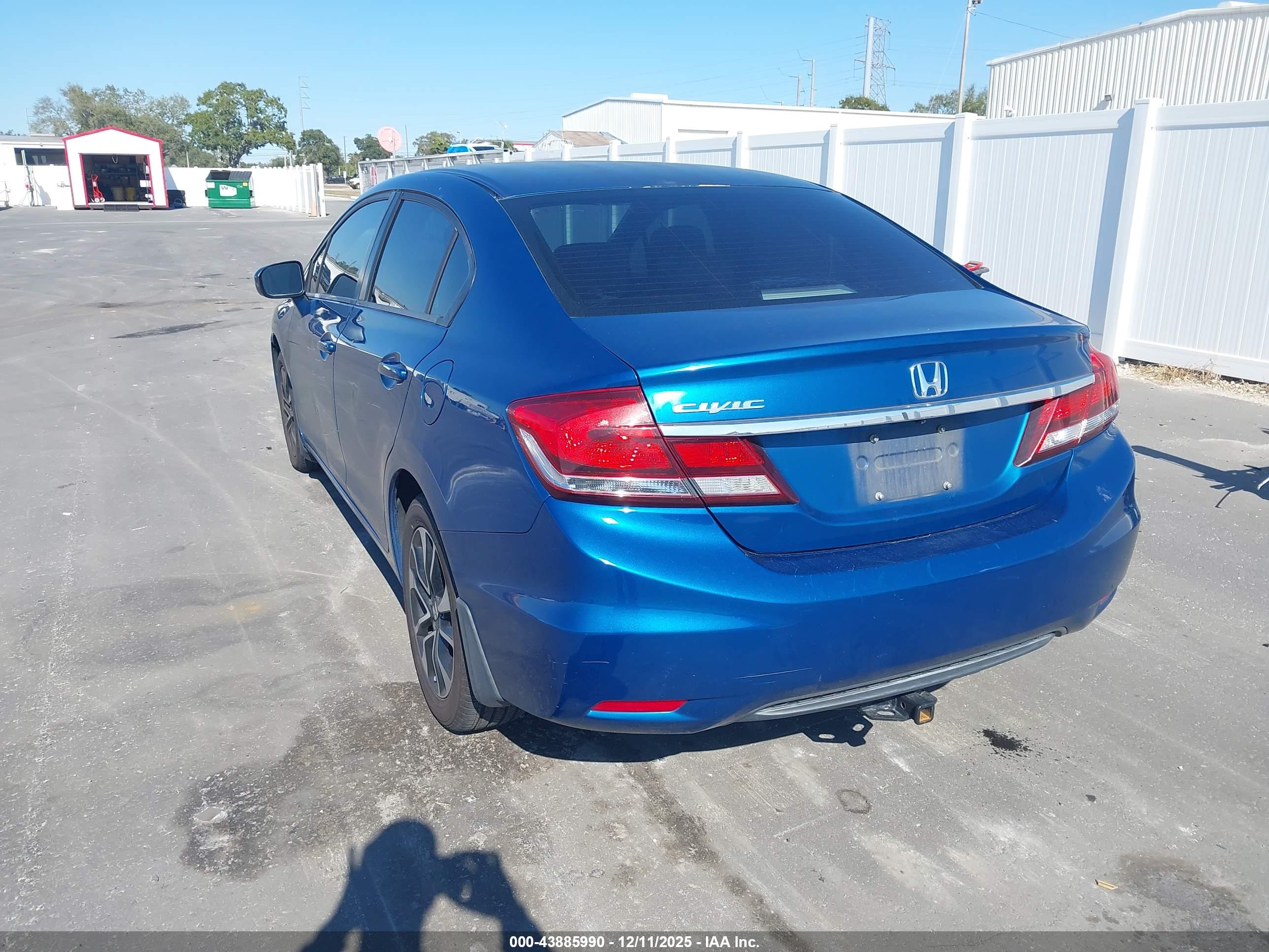 HONDA CIVIC image 3