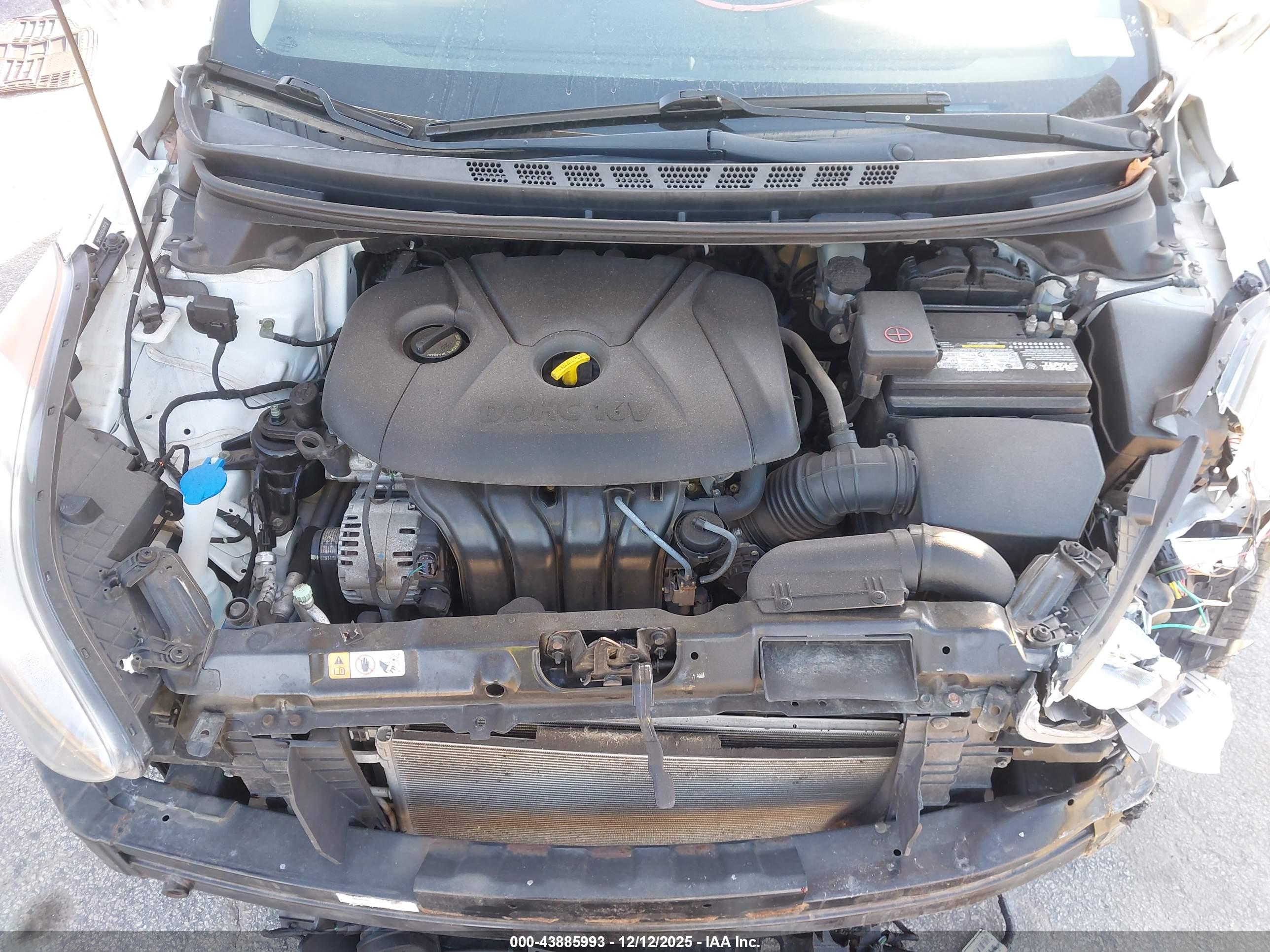 HYUNDAI ELANTRA image 10